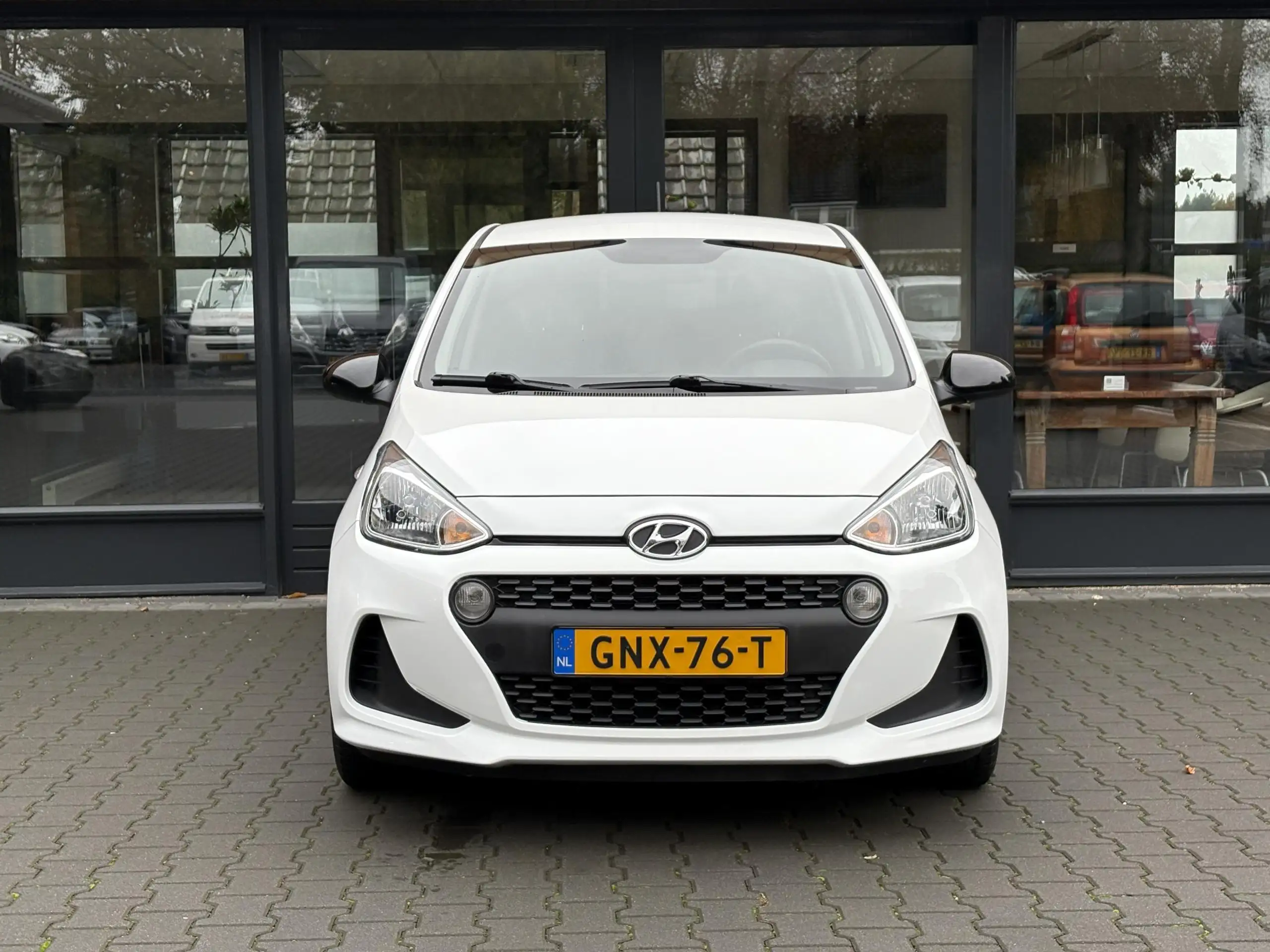 Hyundai - i10