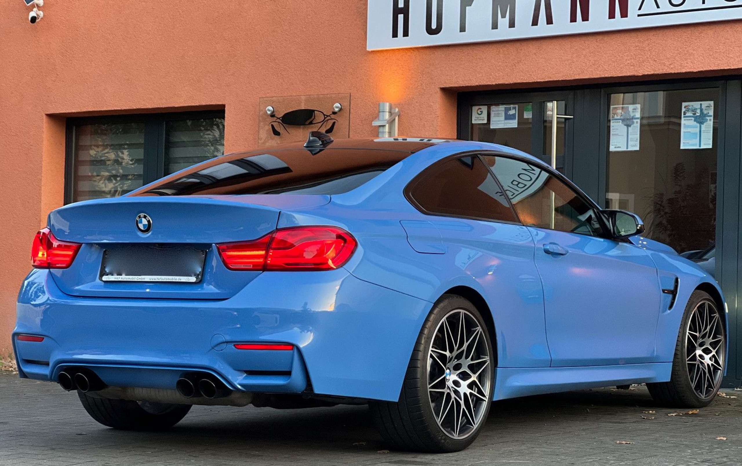 BMW - M4