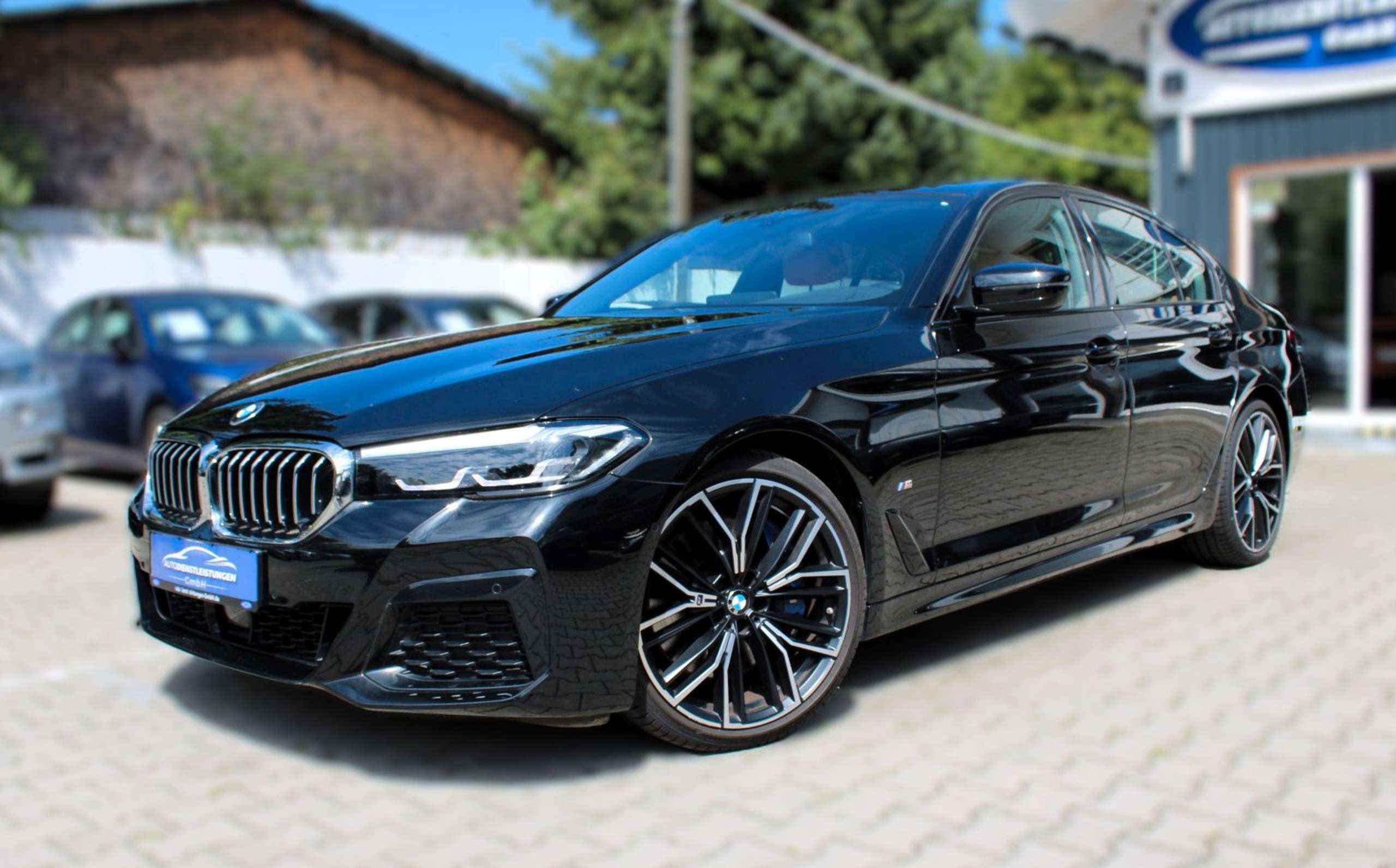 BMW - 530