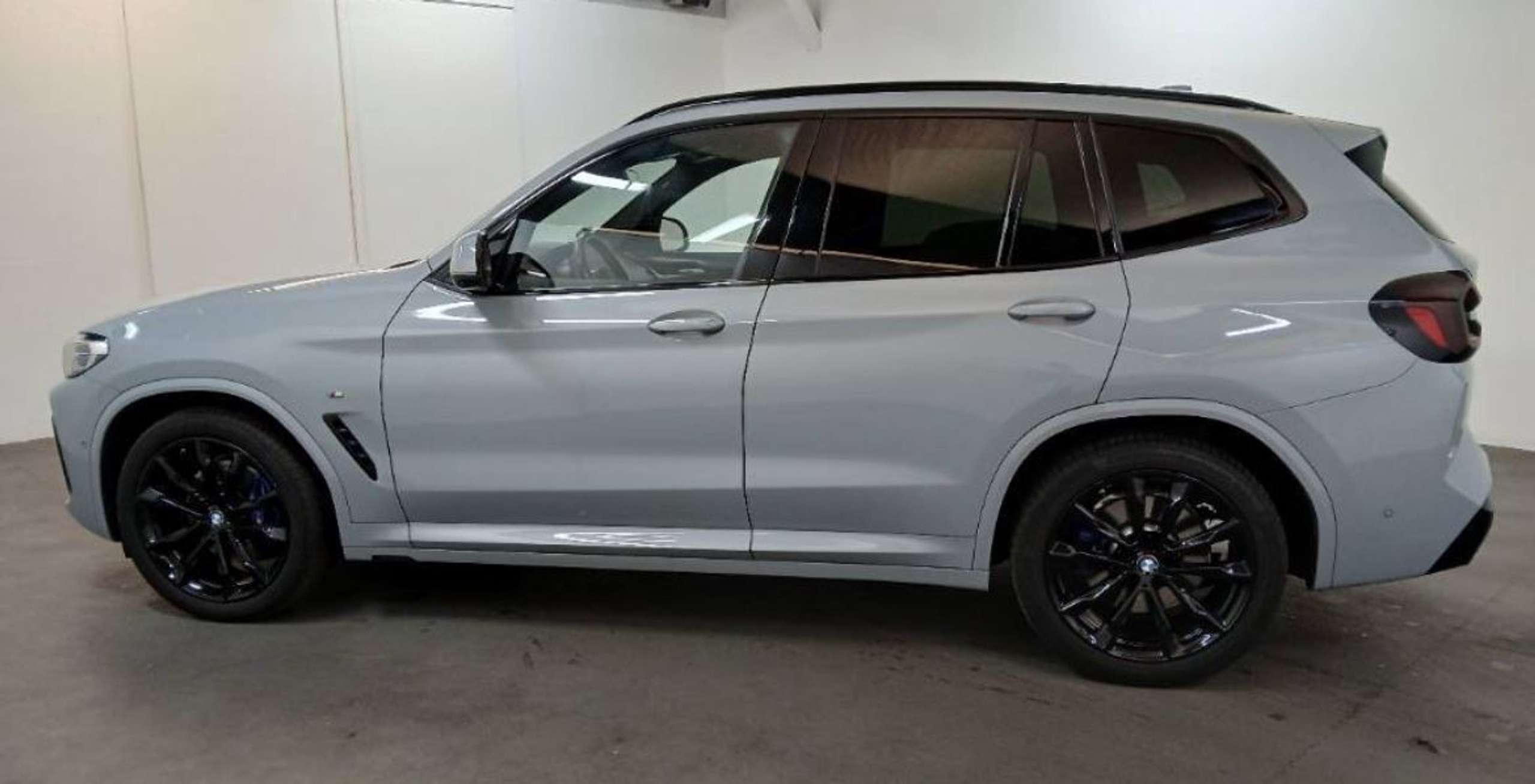 BMW - X3