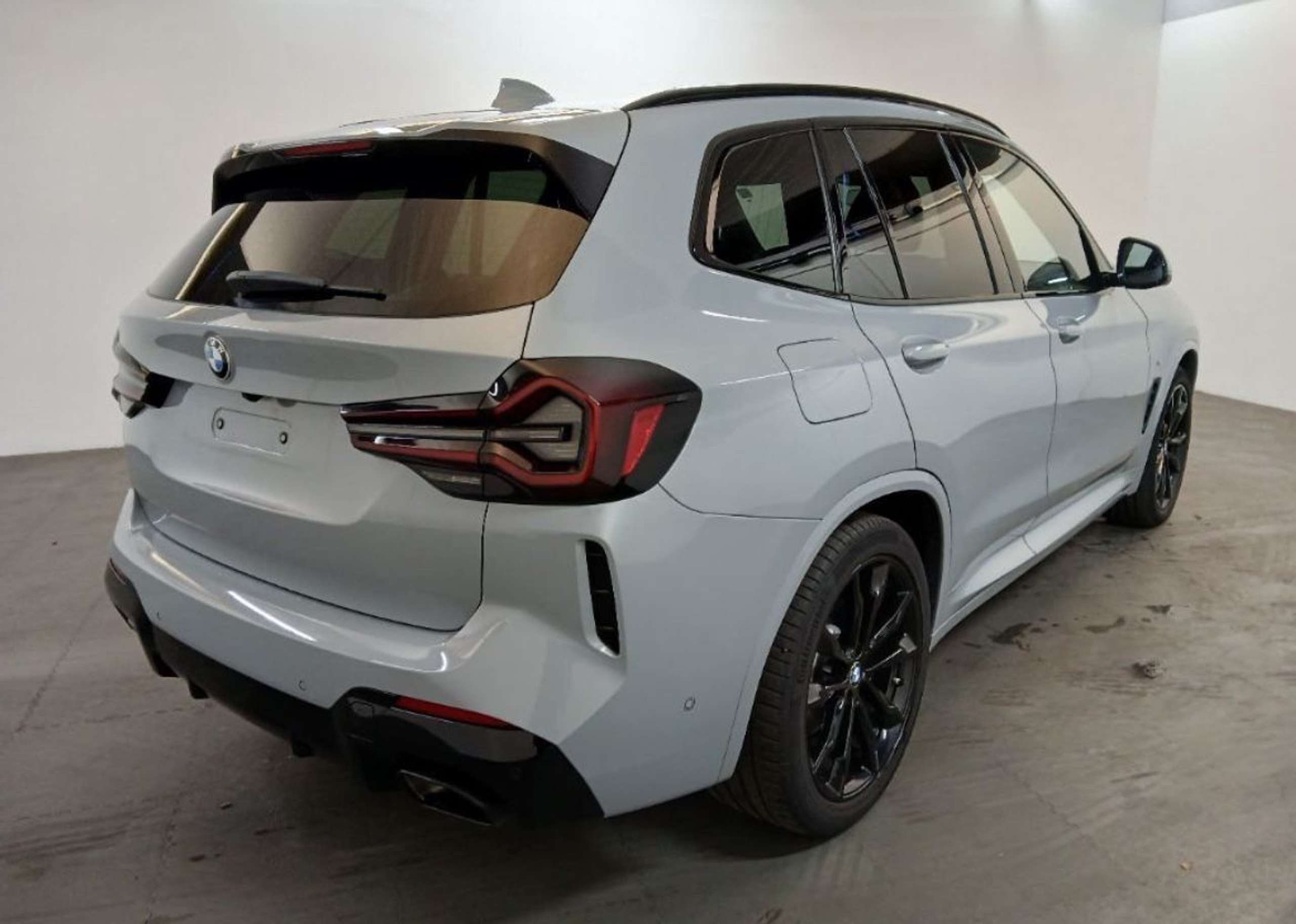 BMW - X3