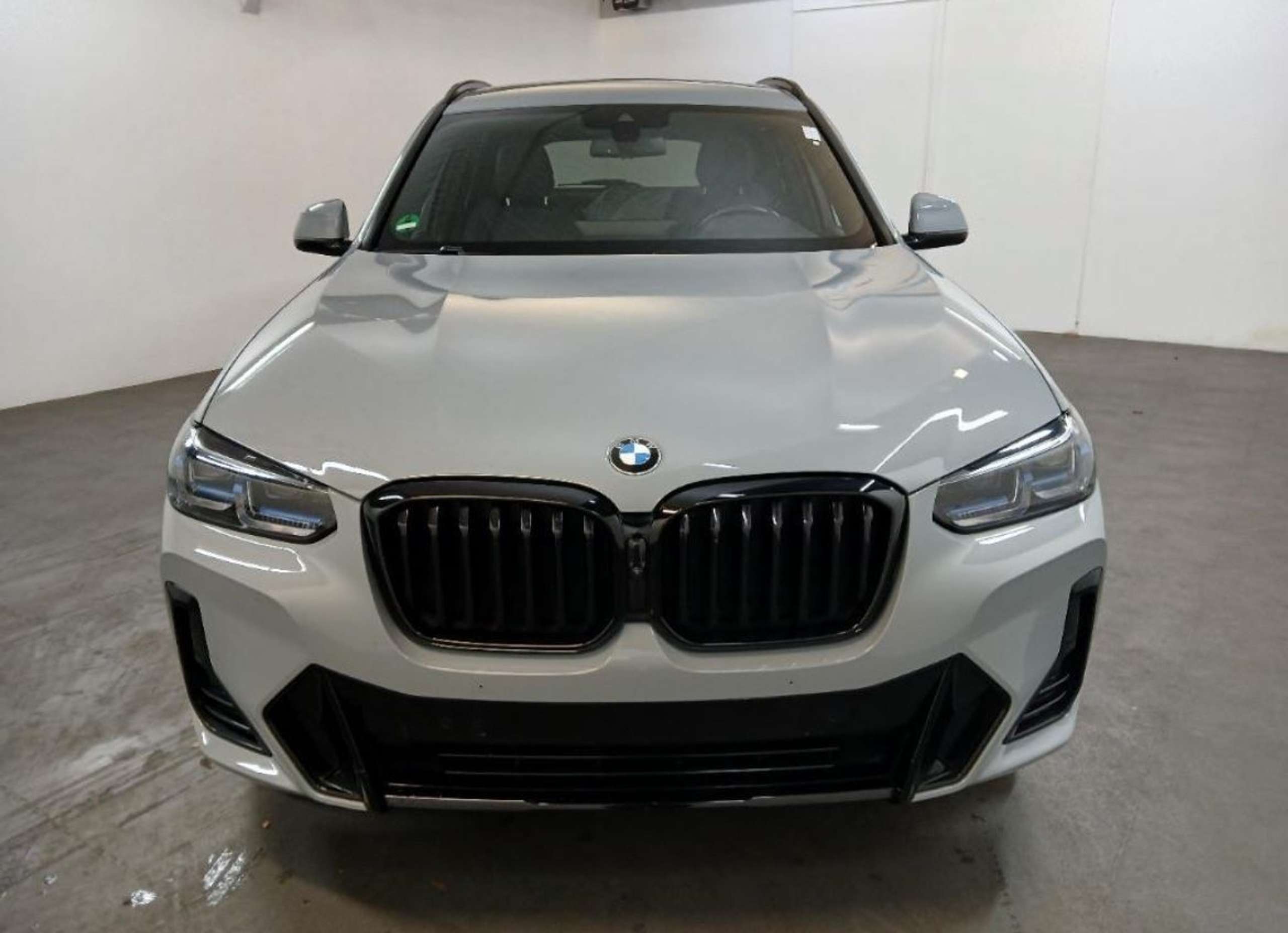 BMW - X3