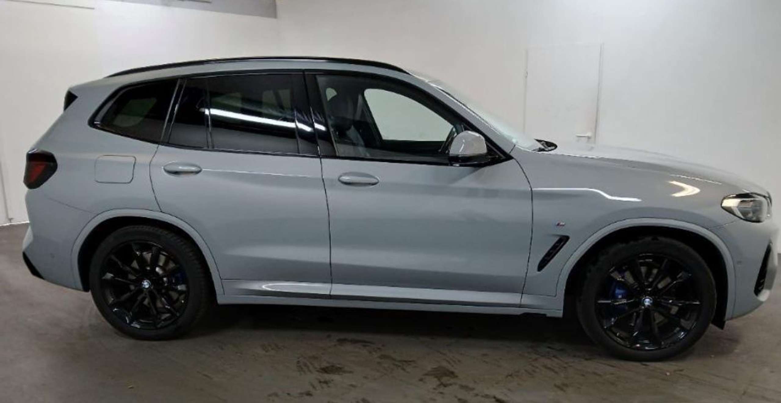 BMW - X3