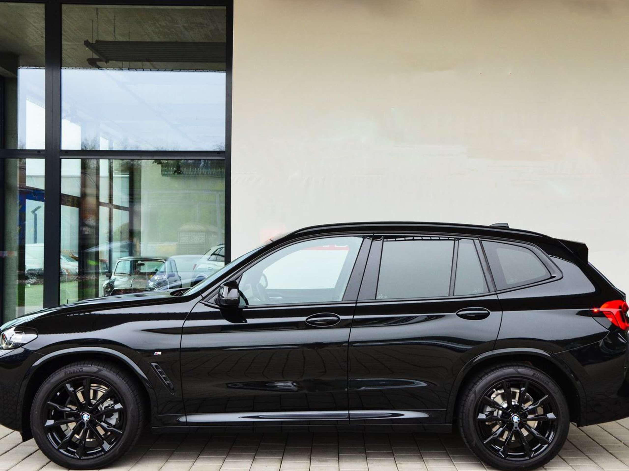 BMW - X3