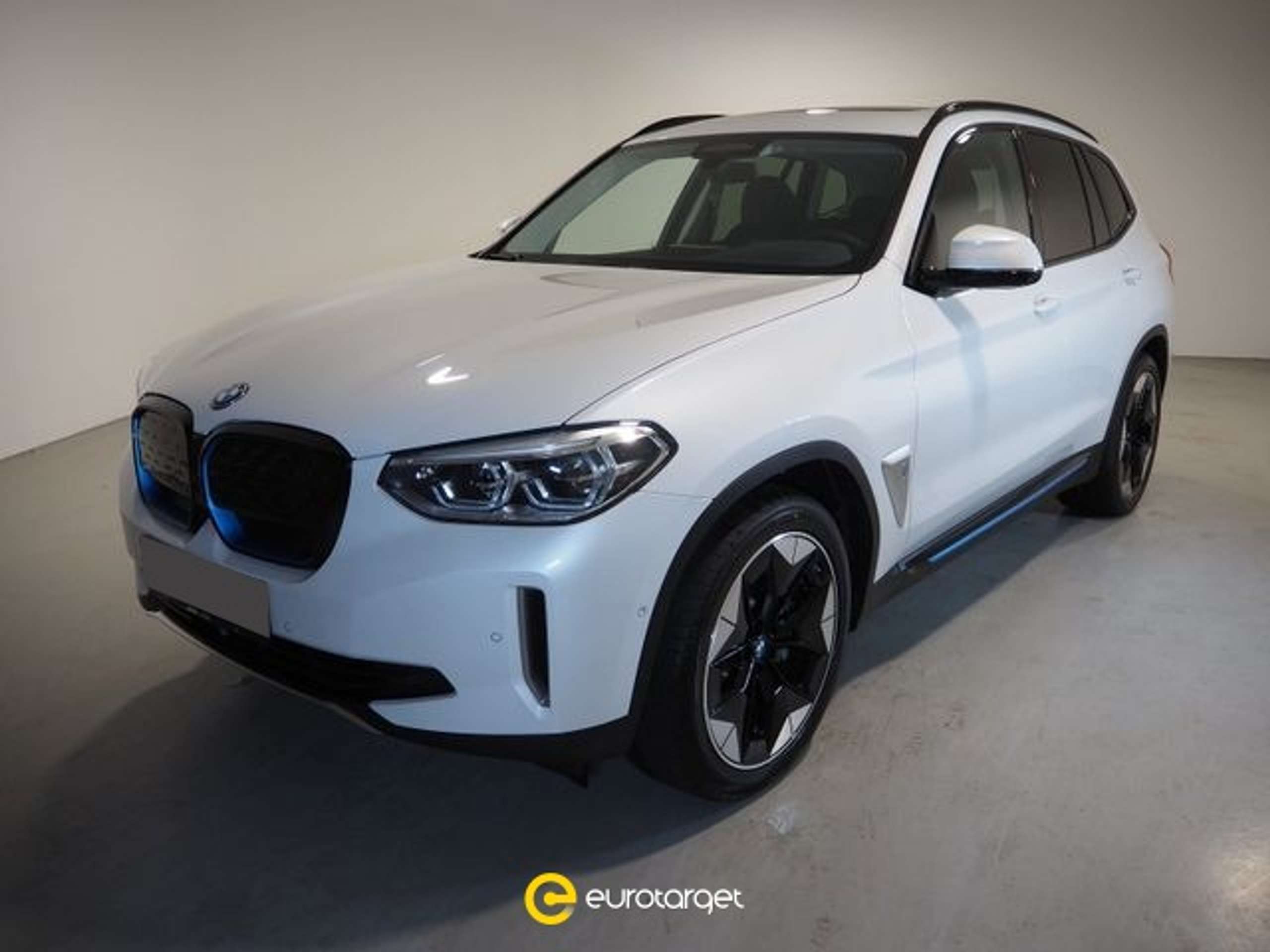 BMW iX3 2021