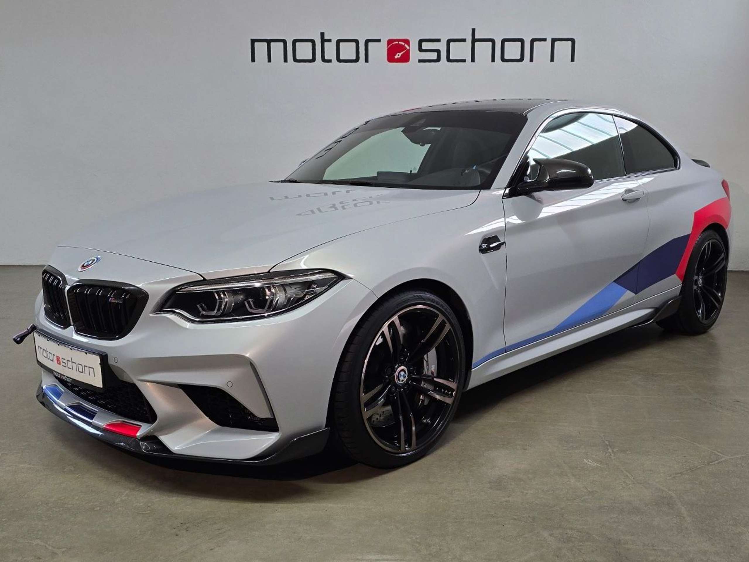 BMW - M2