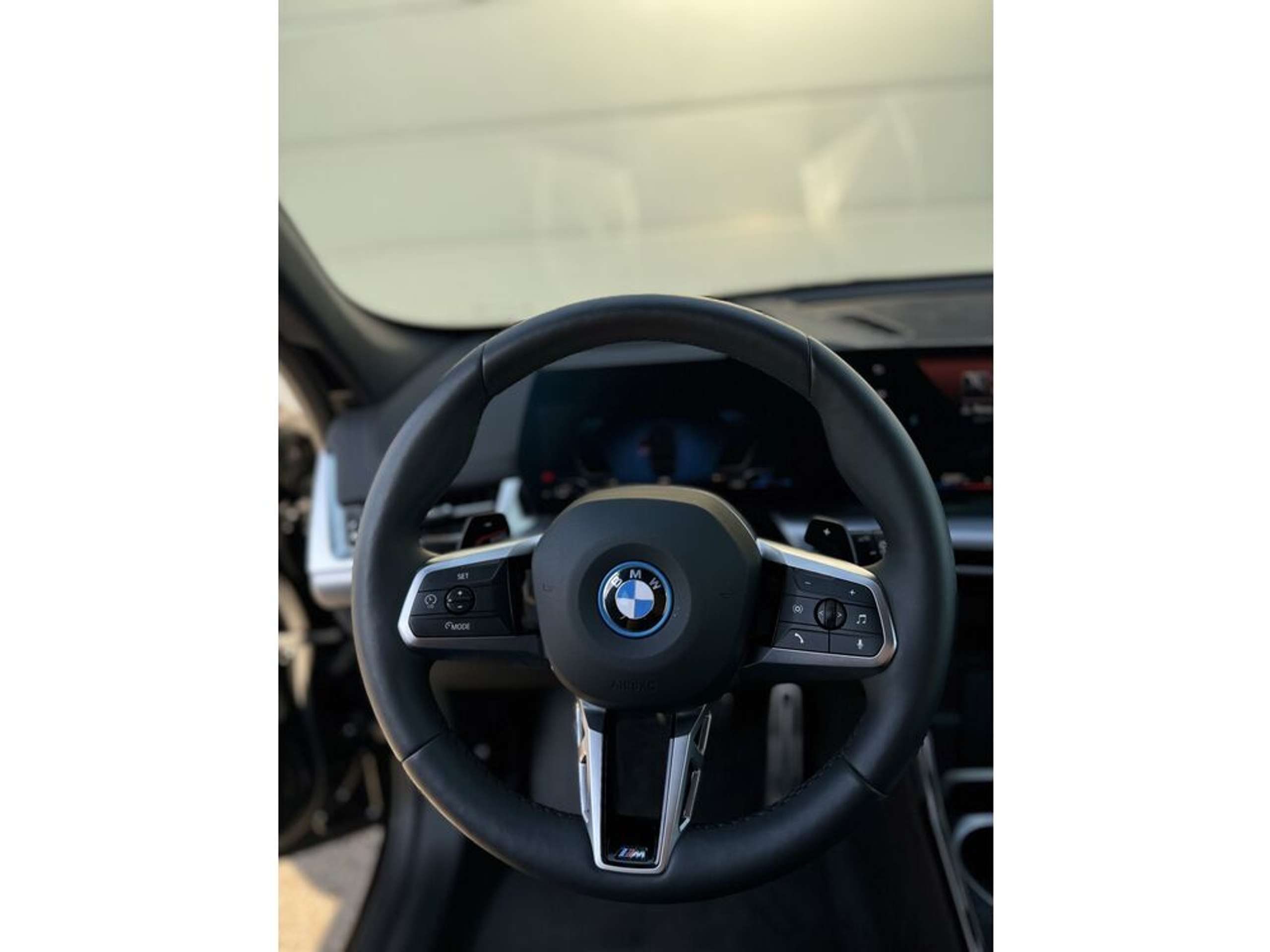 BMW - X1