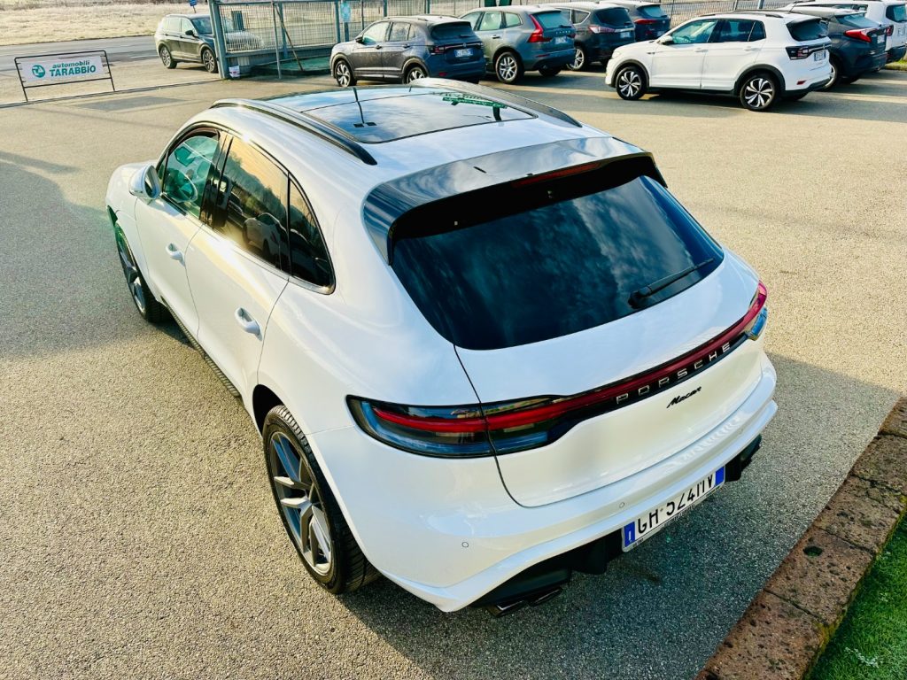 Porsche - Macan