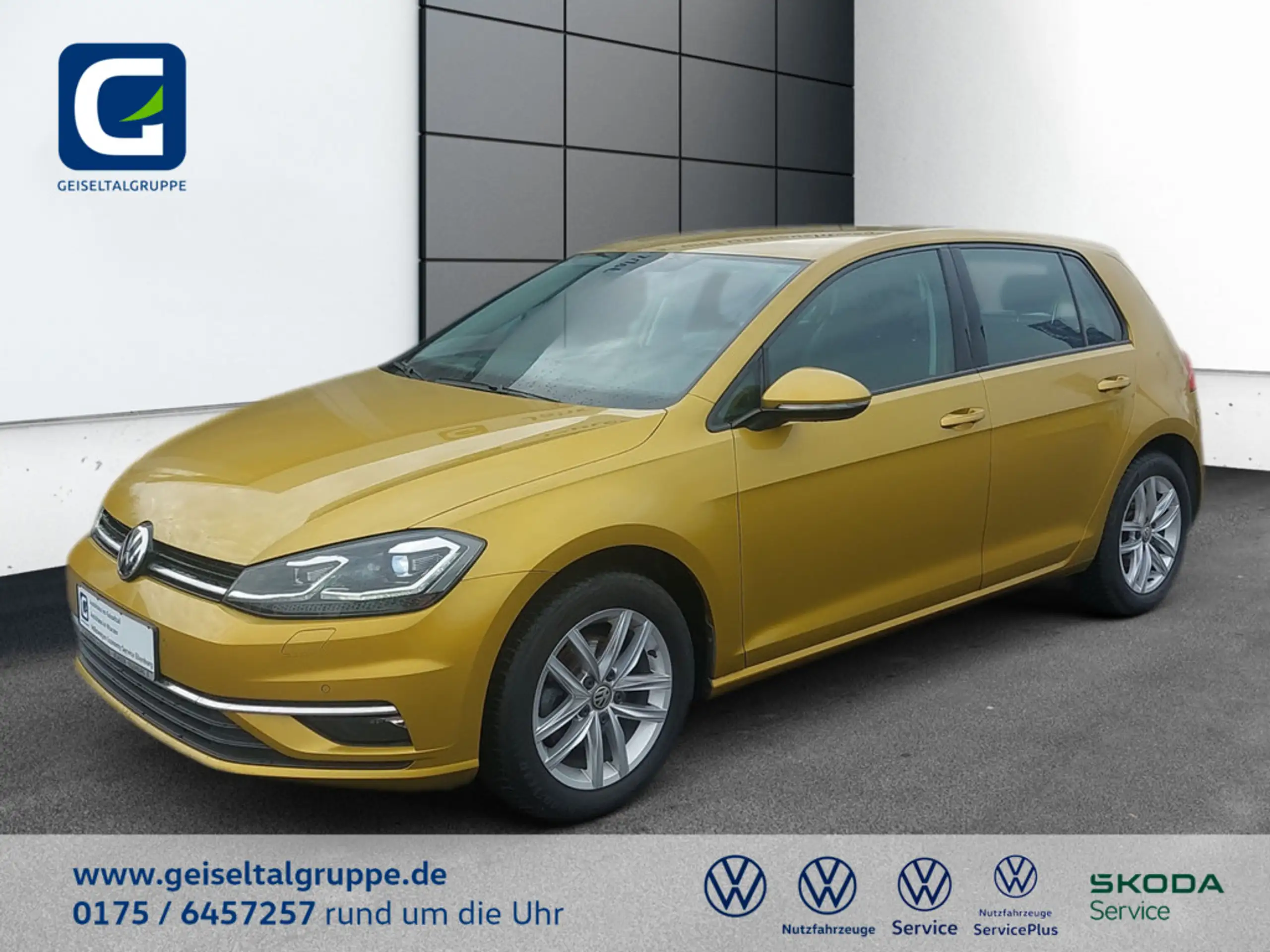 Volkswagen - Golf