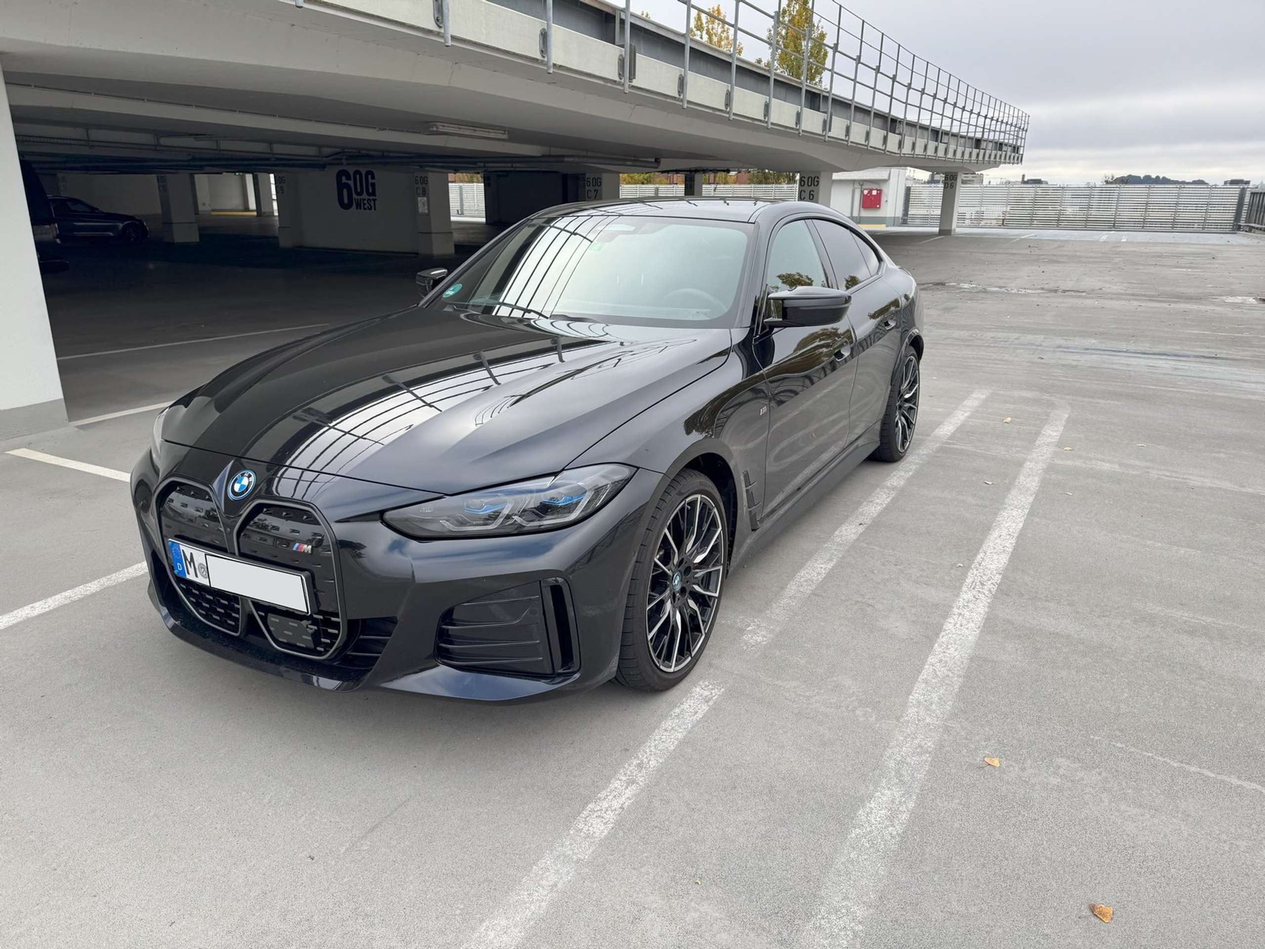 BMW - i4