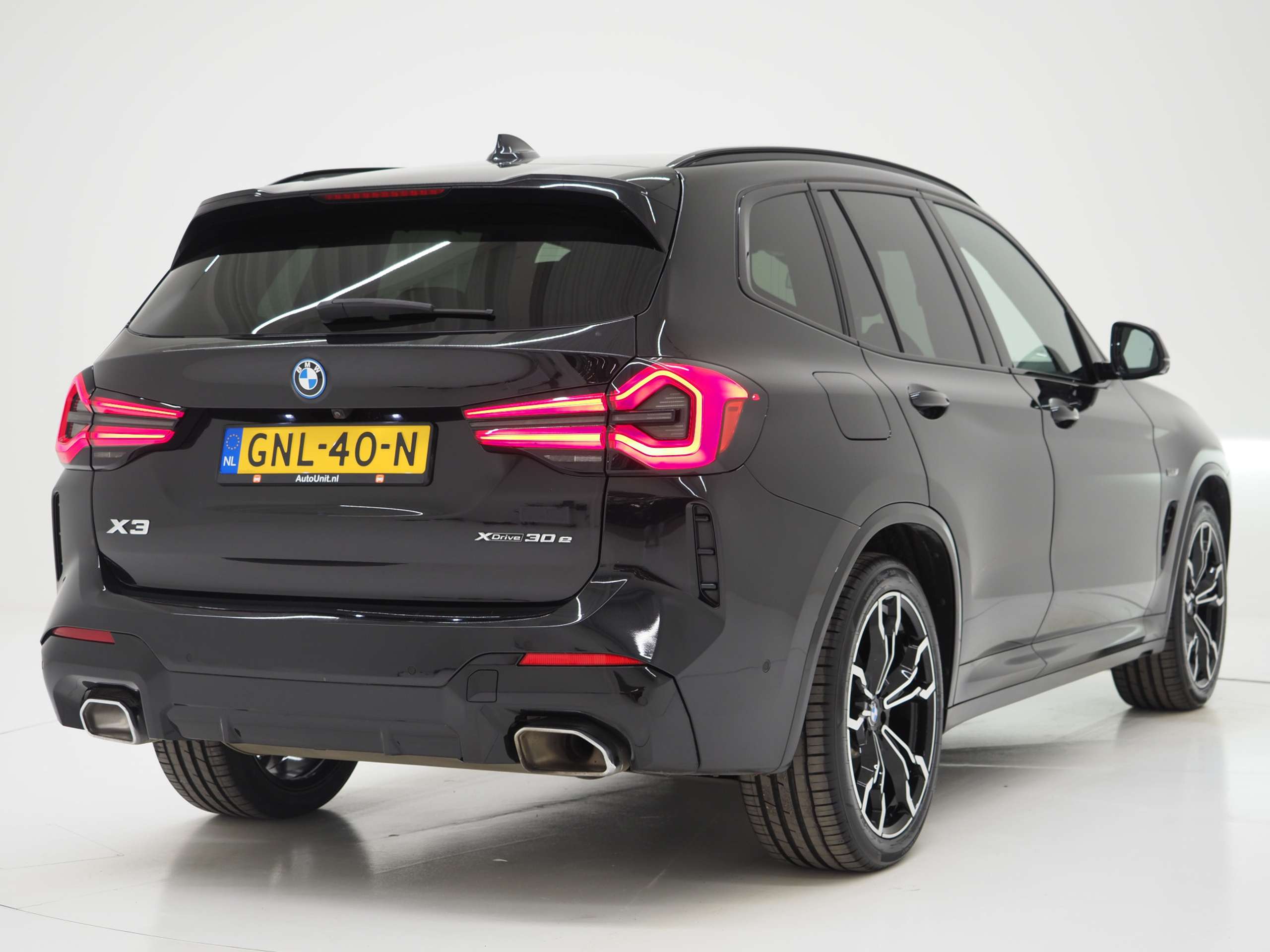 BMW - X3