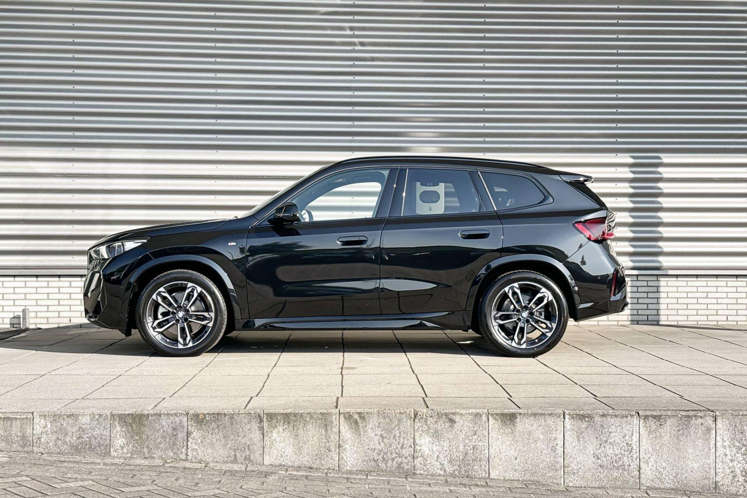 BMW - X1