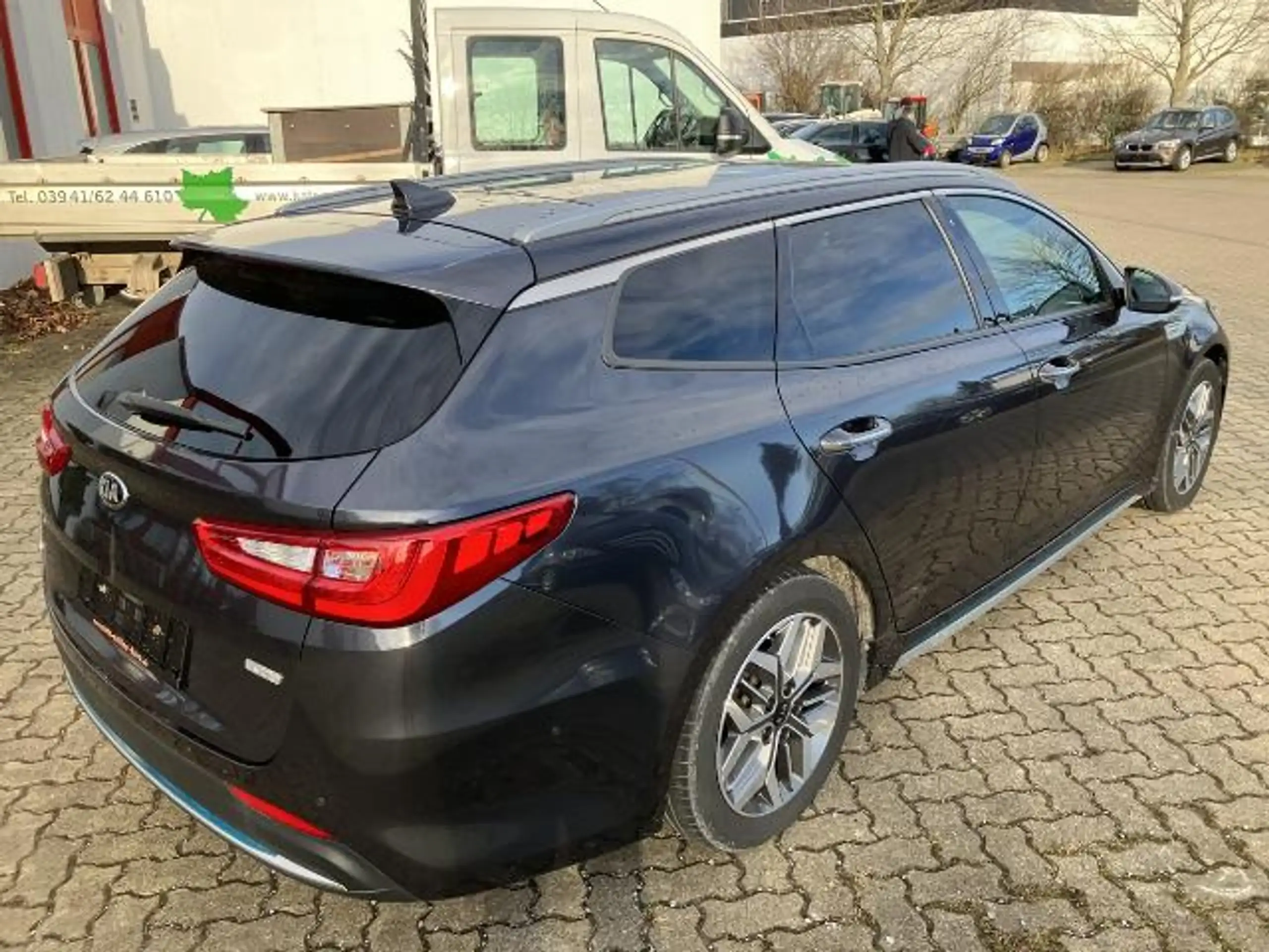 Kia - Optima