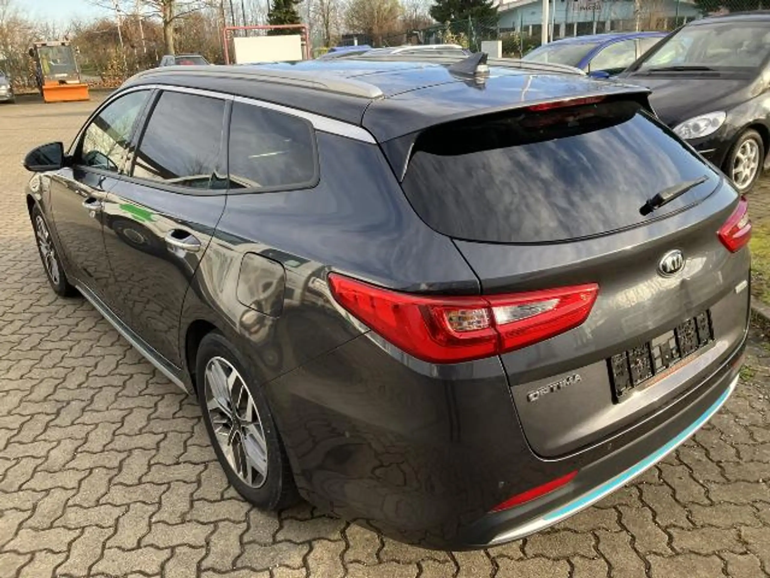 Kia - Optima