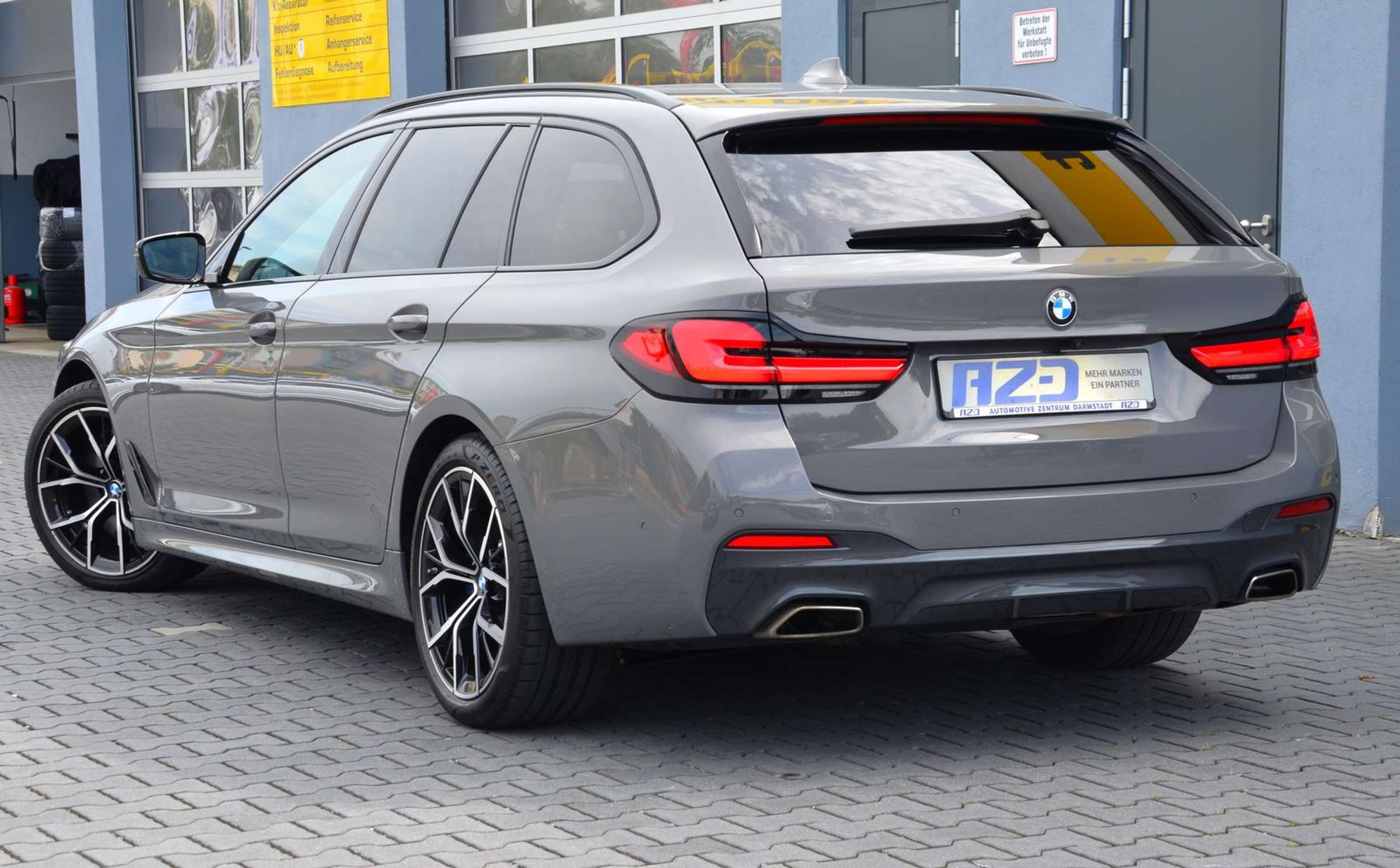 BMW - 540