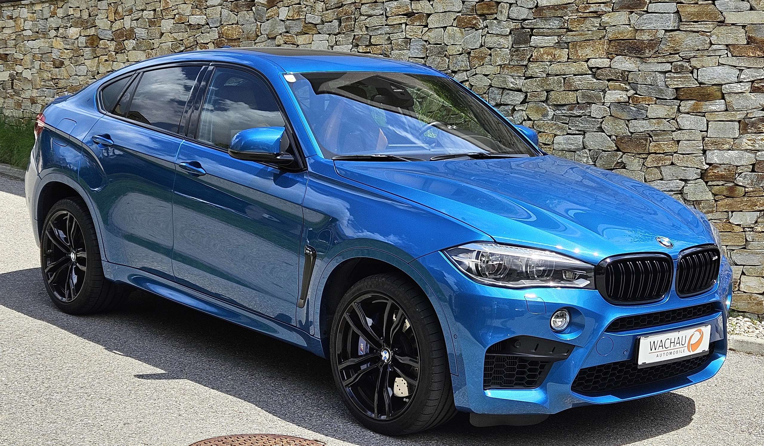 BMW - X6 M