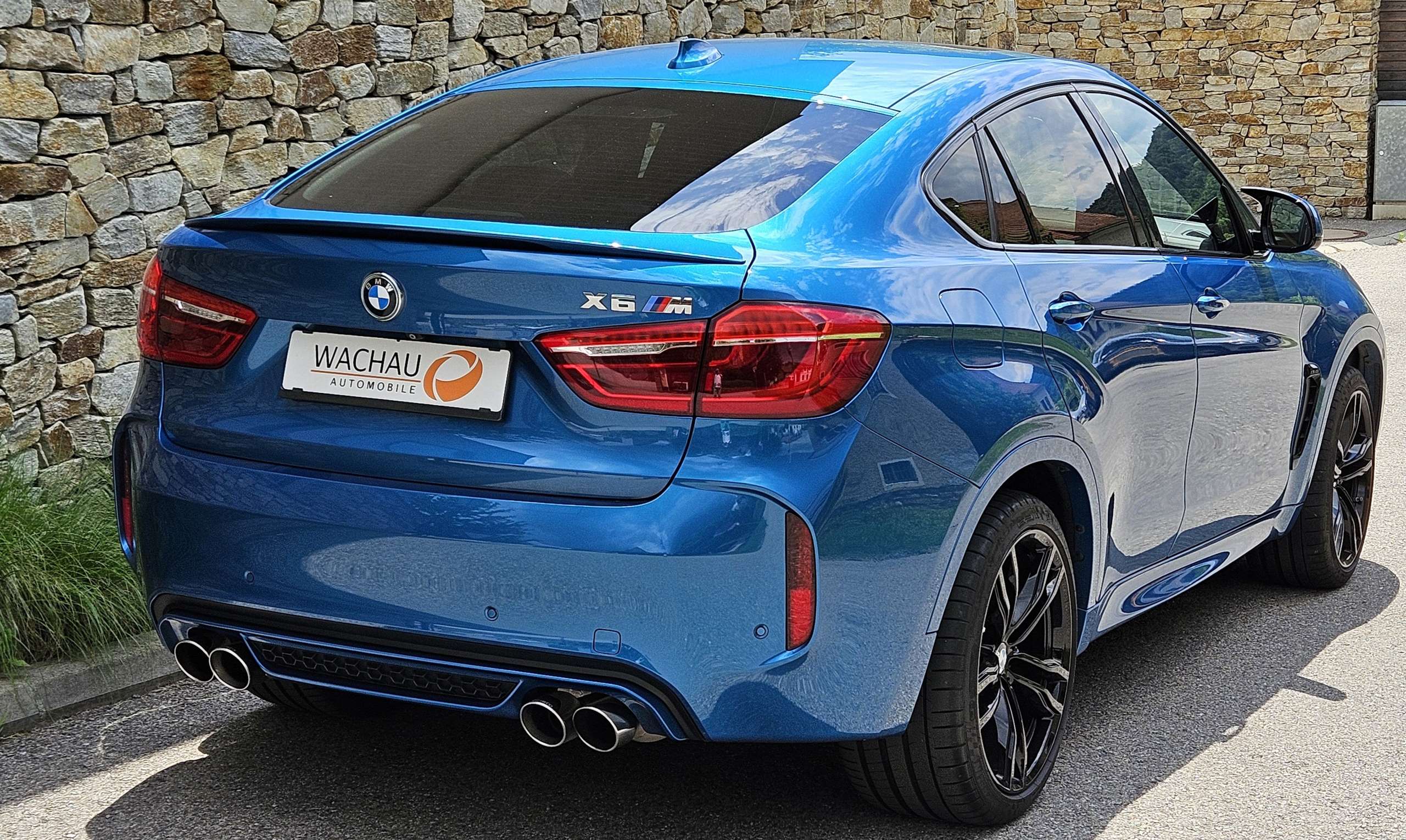 BMW - X6 M