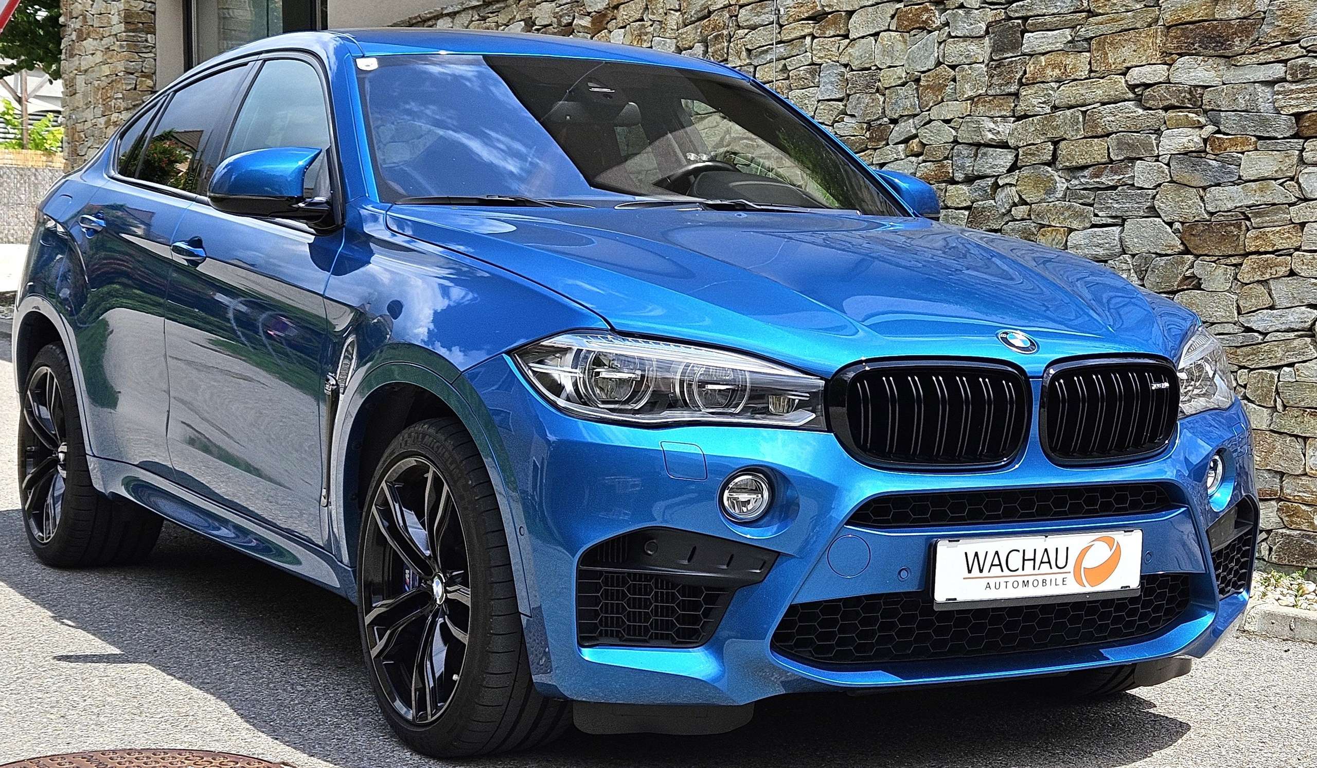 BMW - X6 M