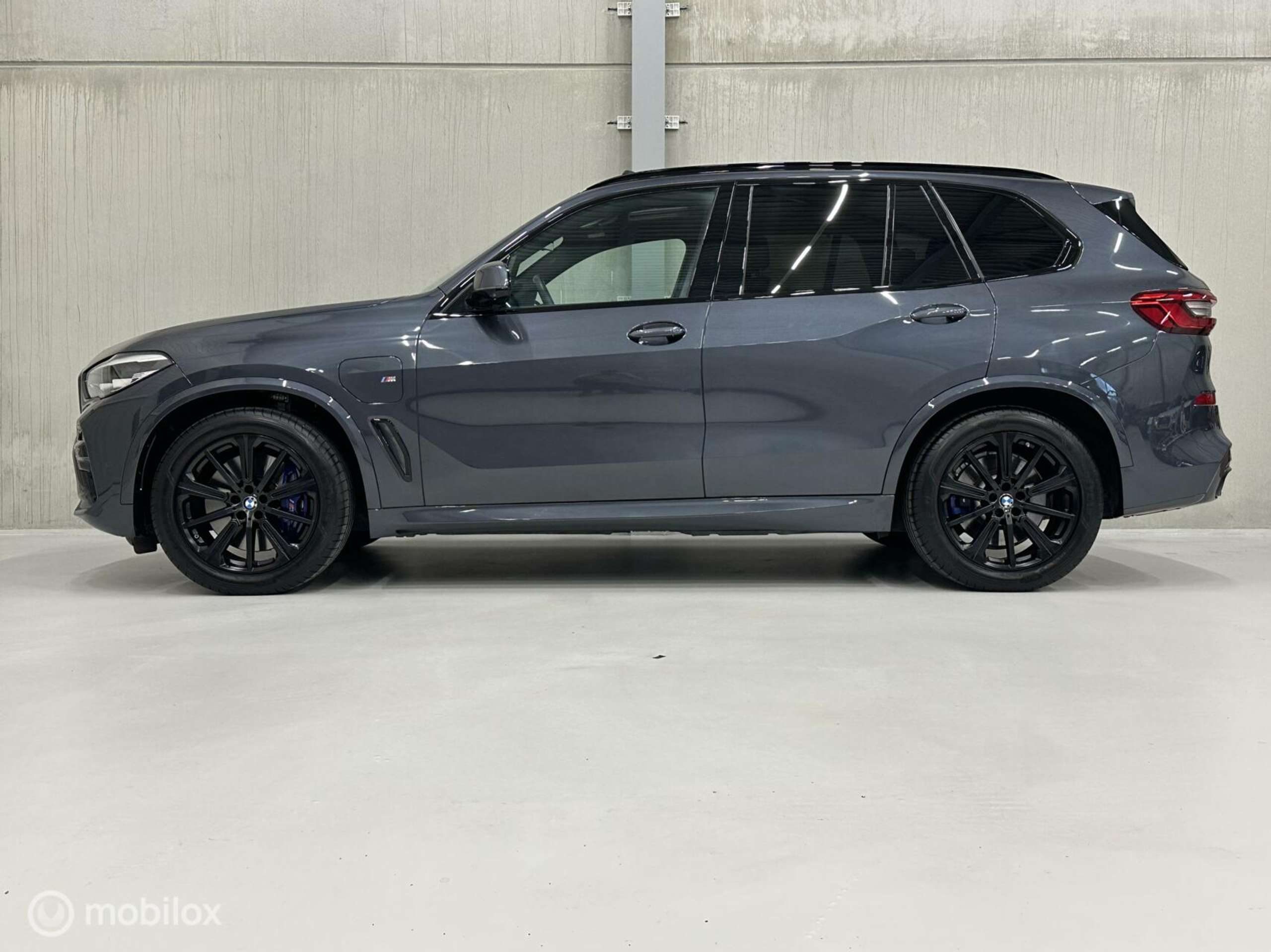 BMW - X5