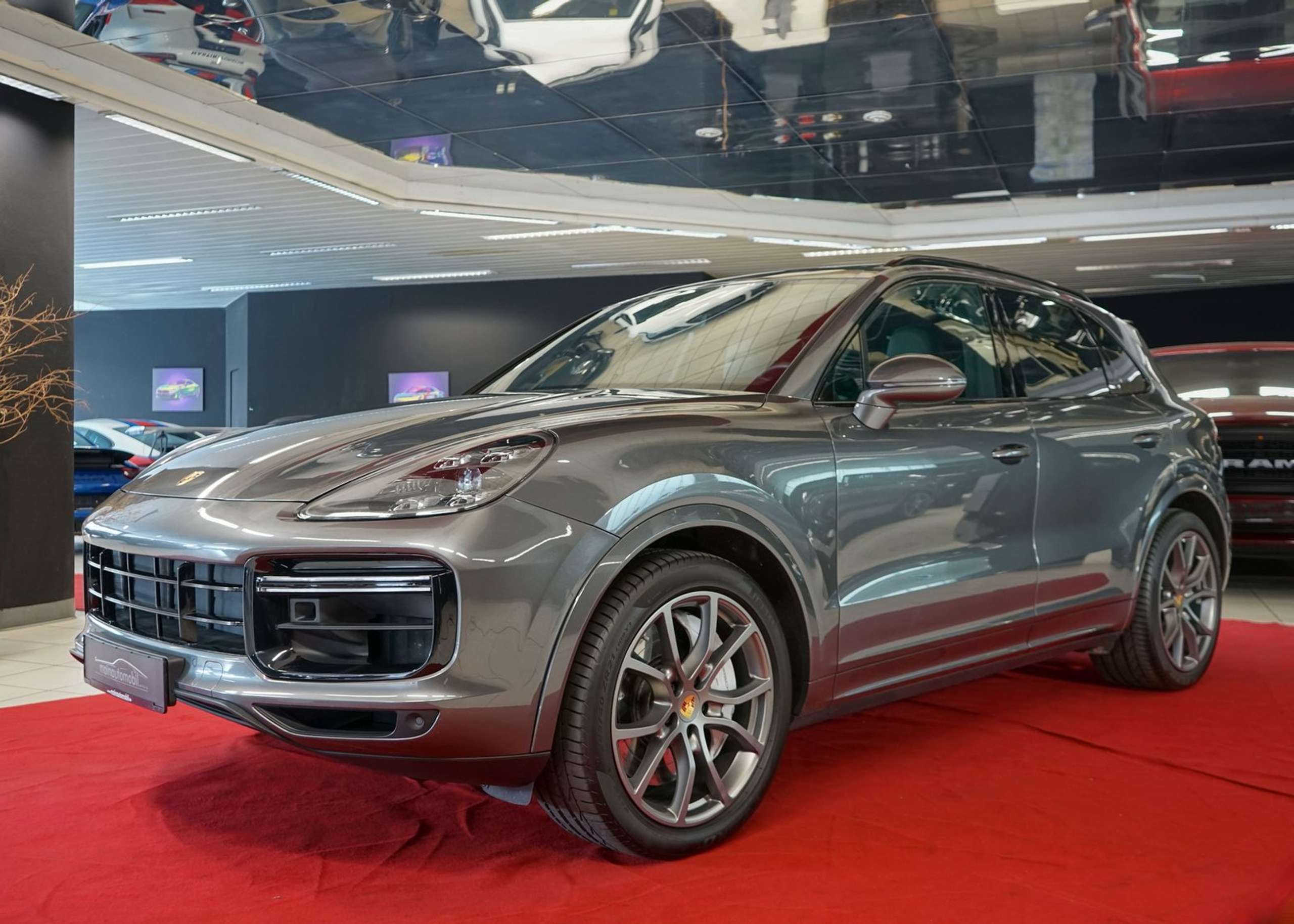 Porsche - Cayenne