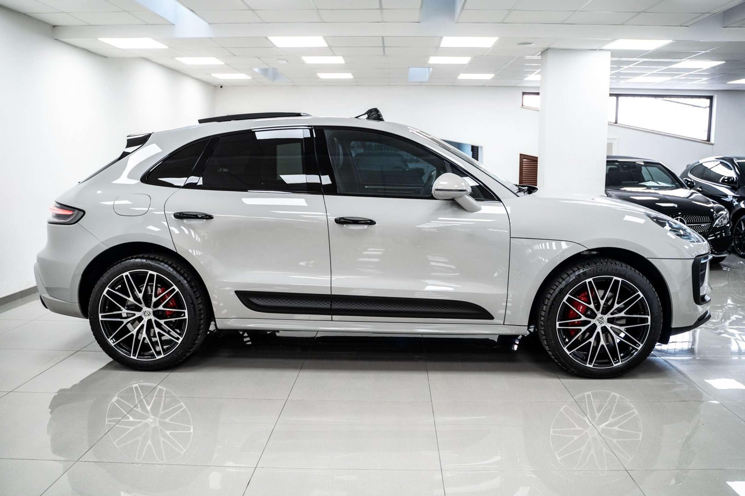 Porsche - Macan