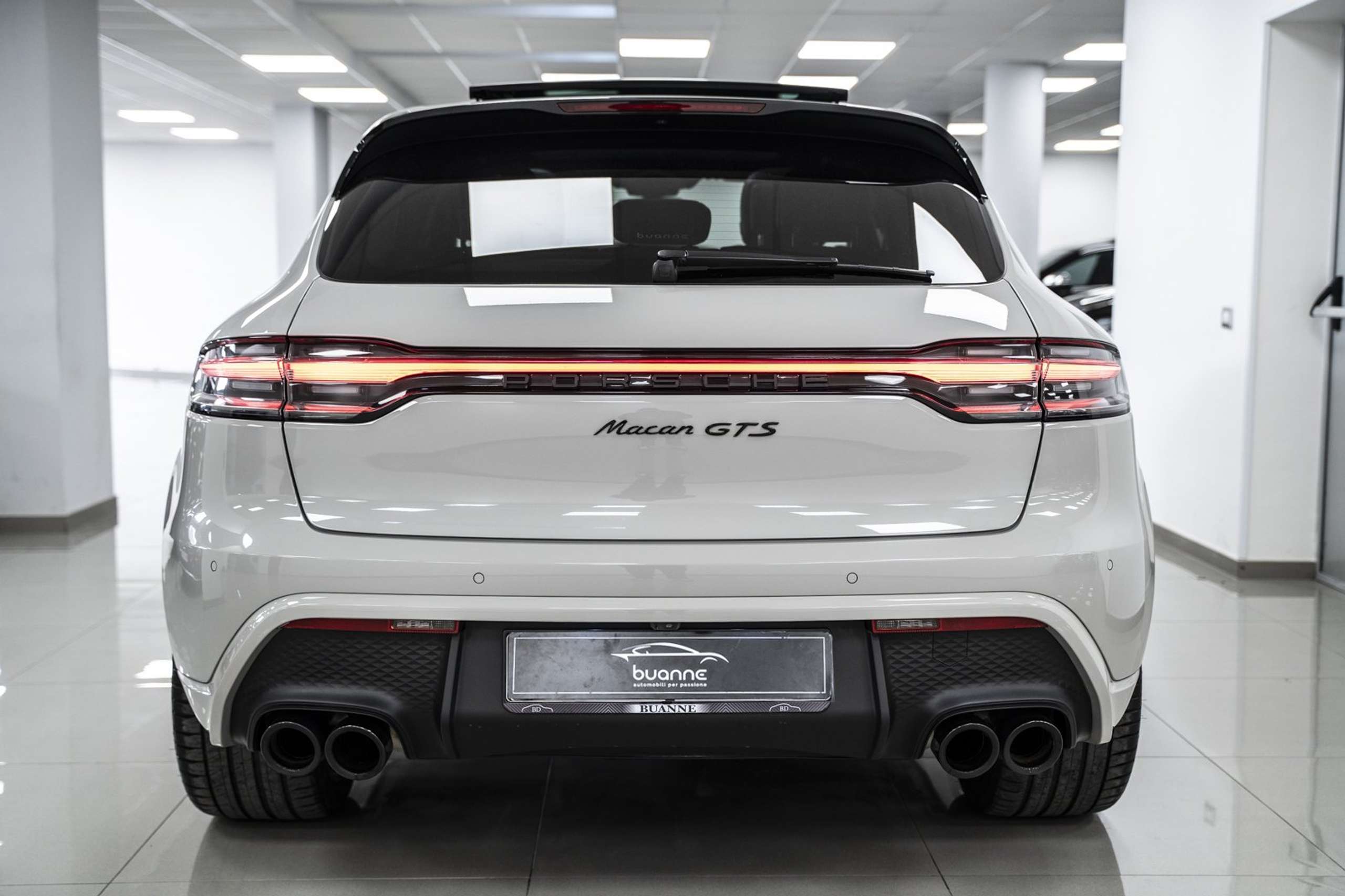 Porsche - Macan