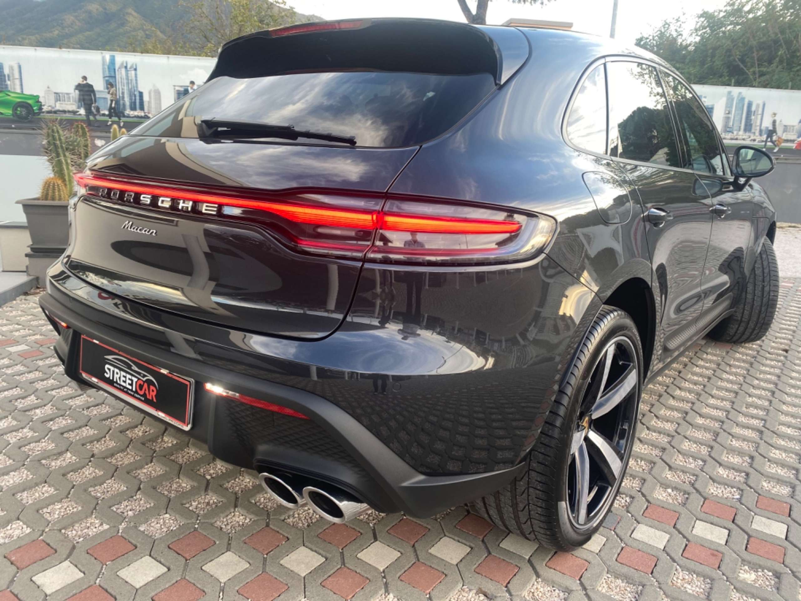 Porsche - Macan