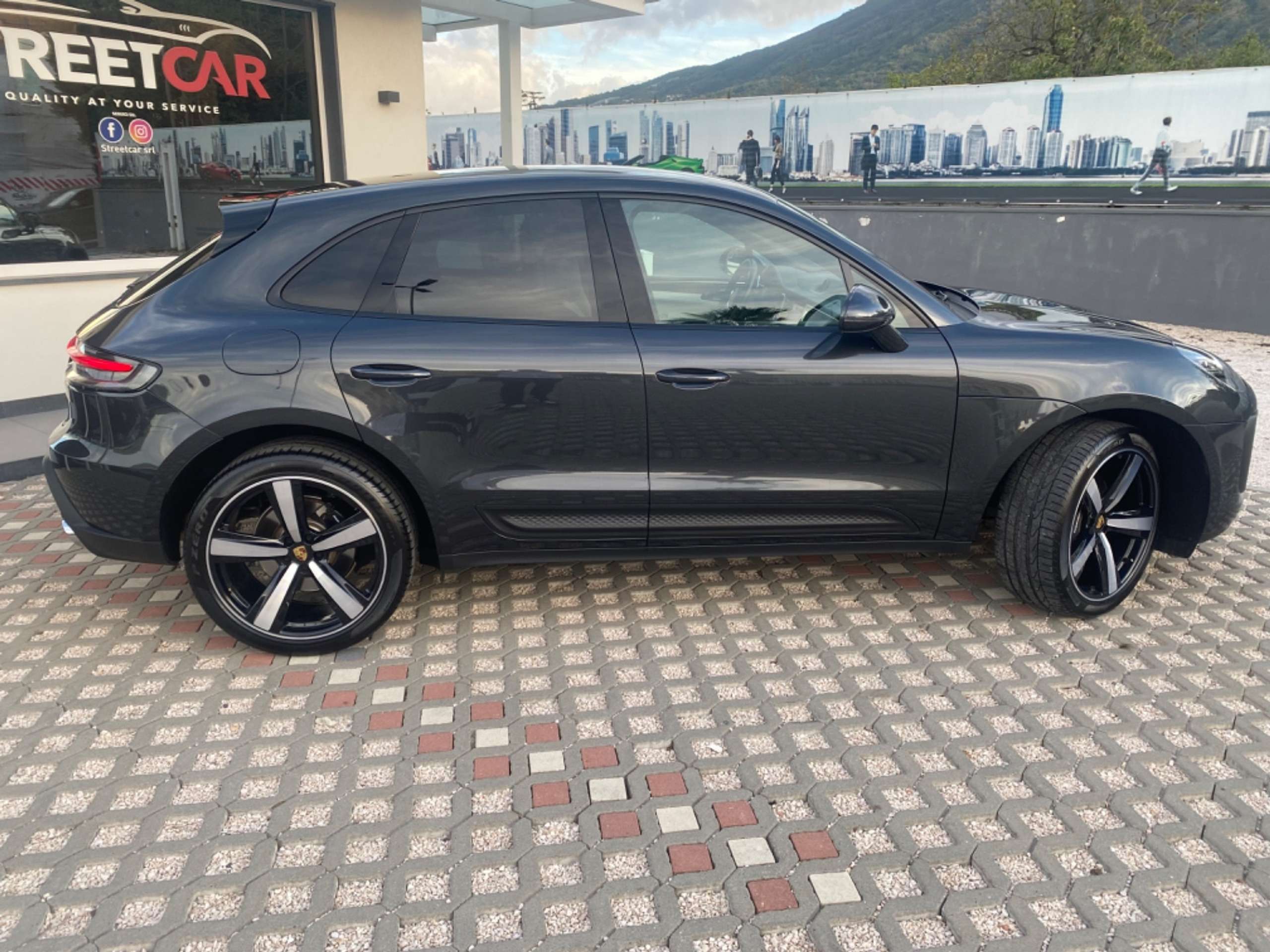 Porsche - Macan