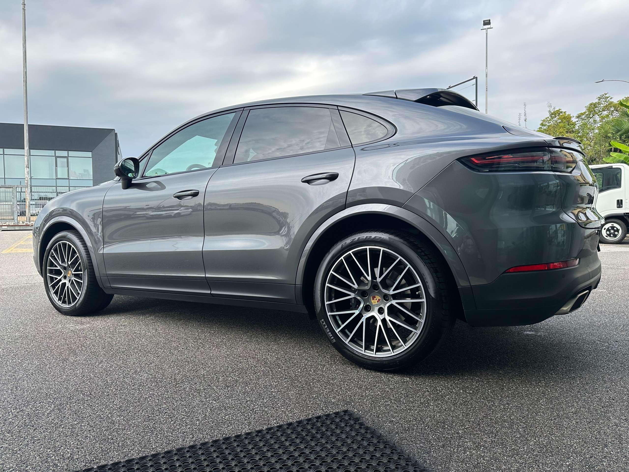 Porsche - Cayenne