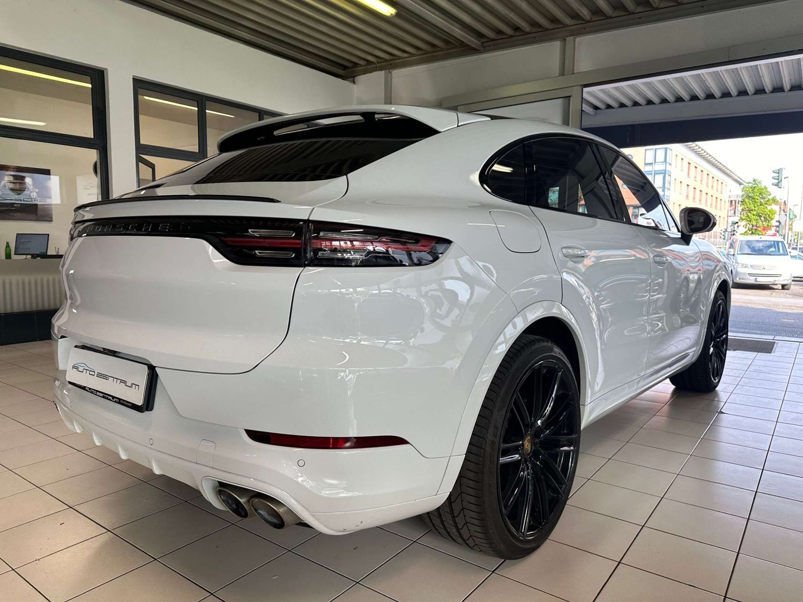 Porsche - Cayenne