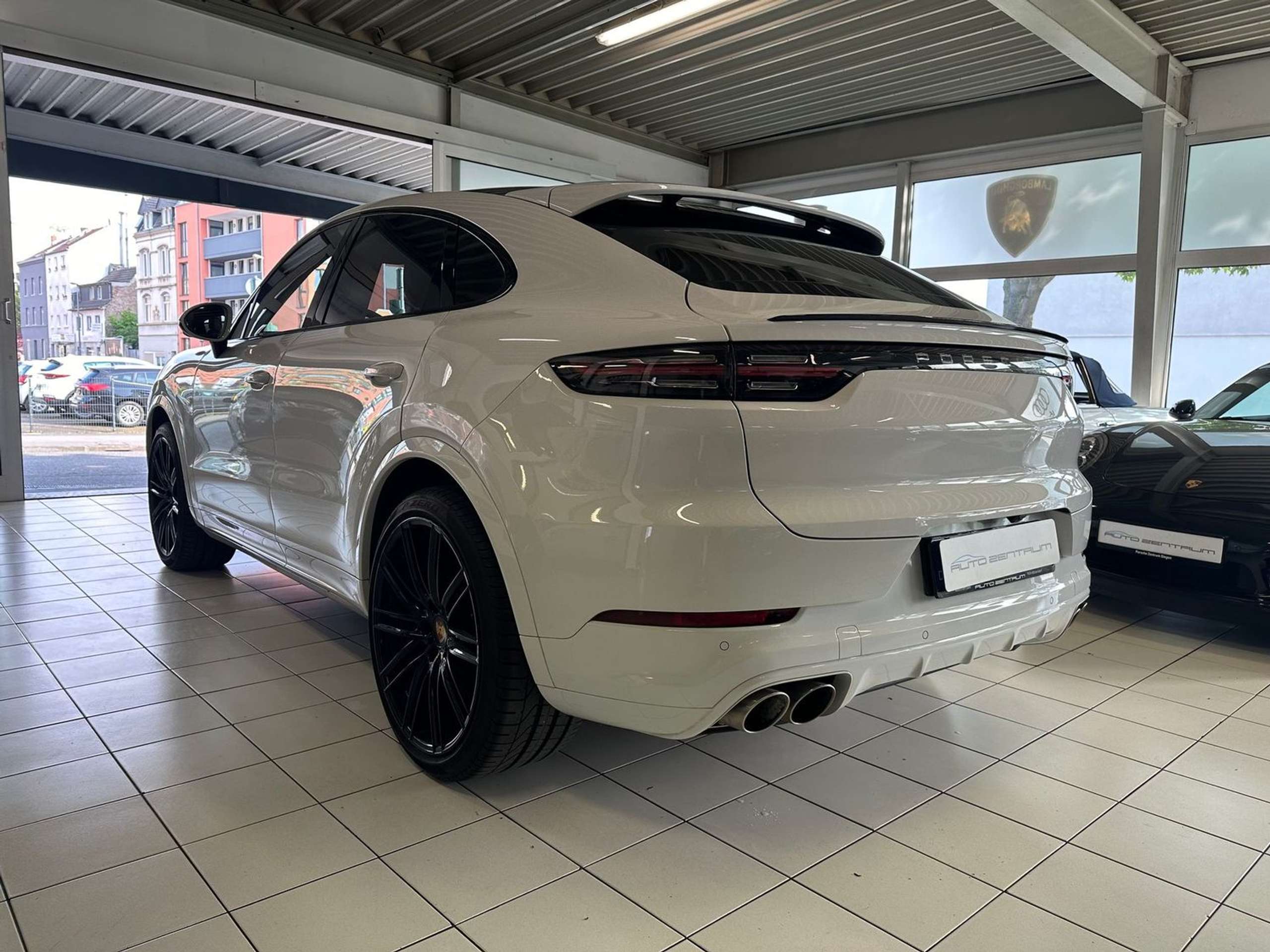 Porsche - Cayenne