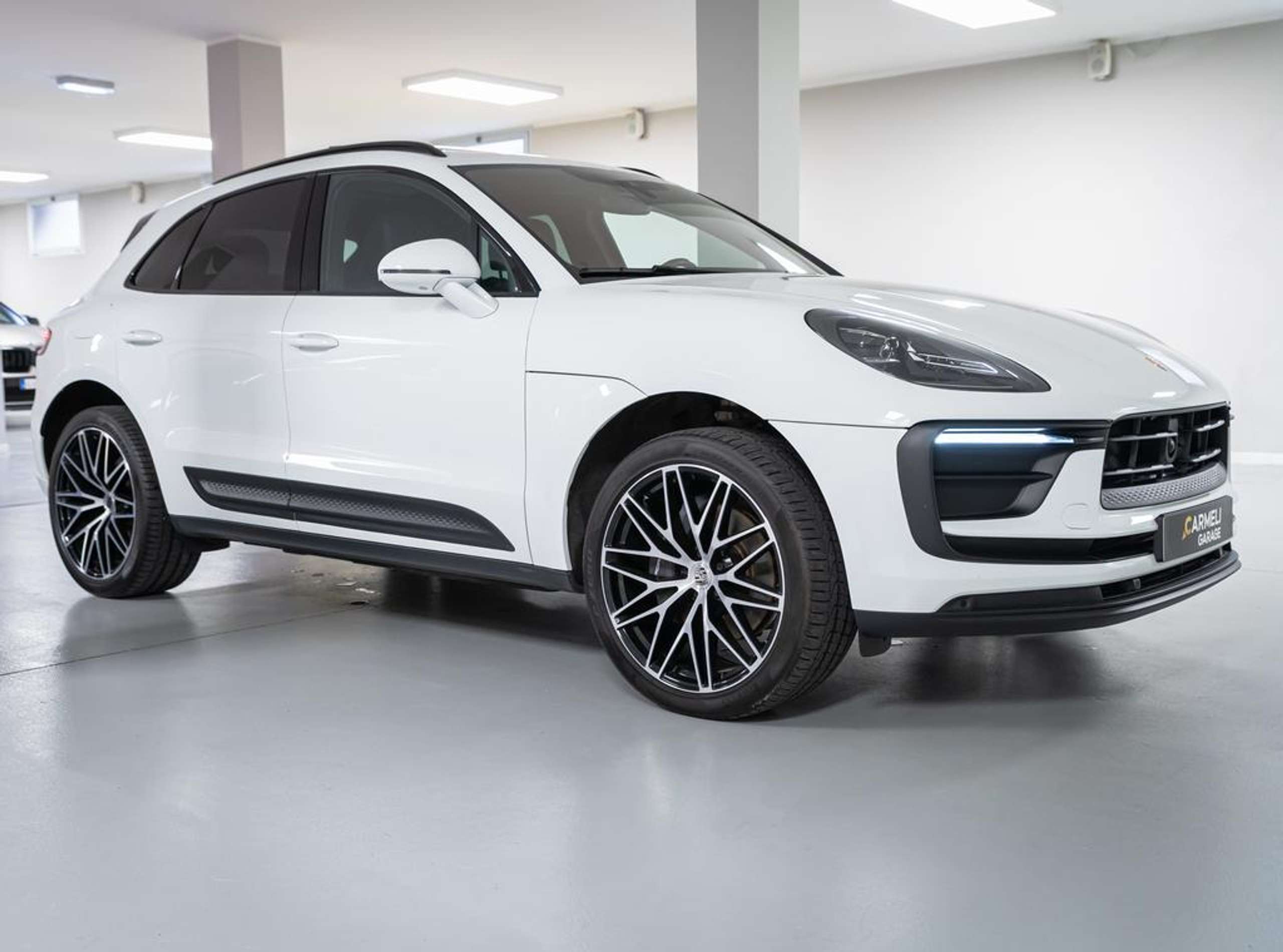 Porsche - Macan