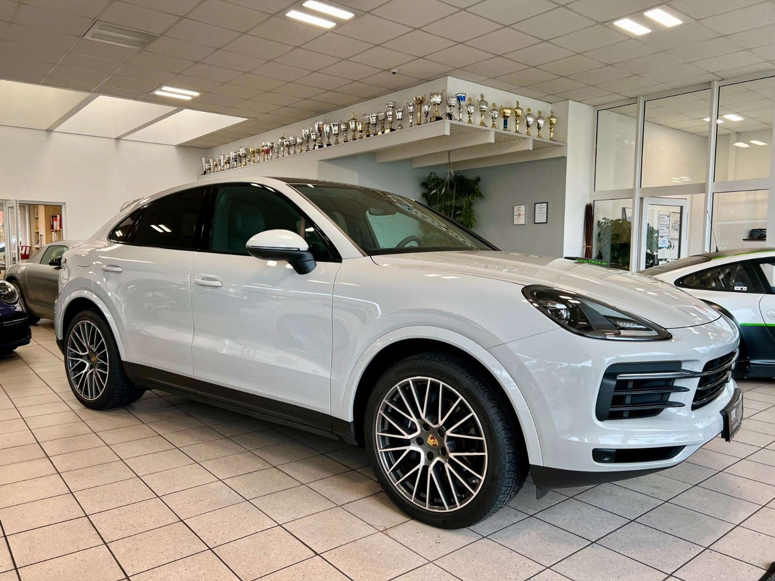 Porsche - Cayenne