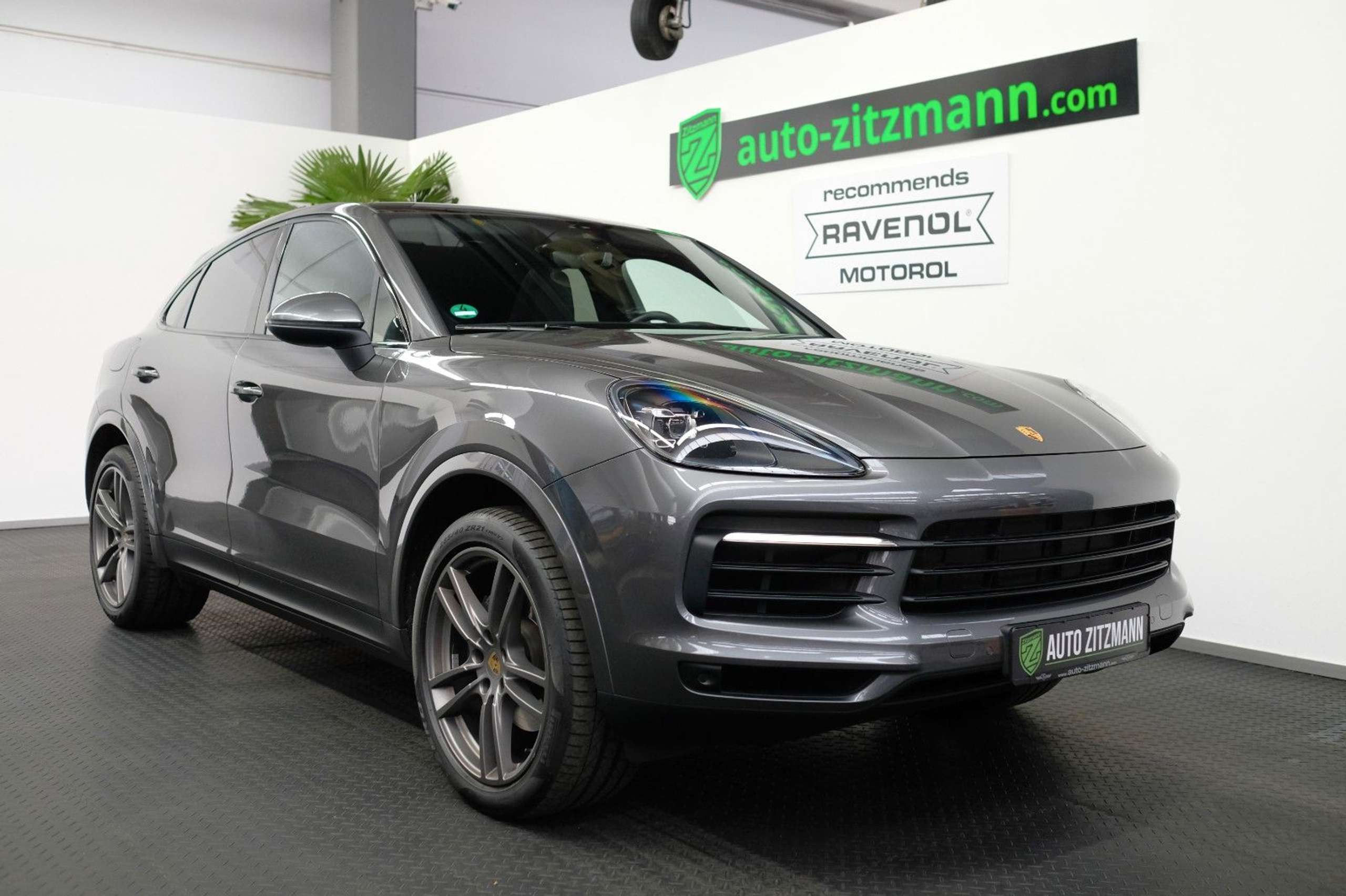 Porsche - Cayenne