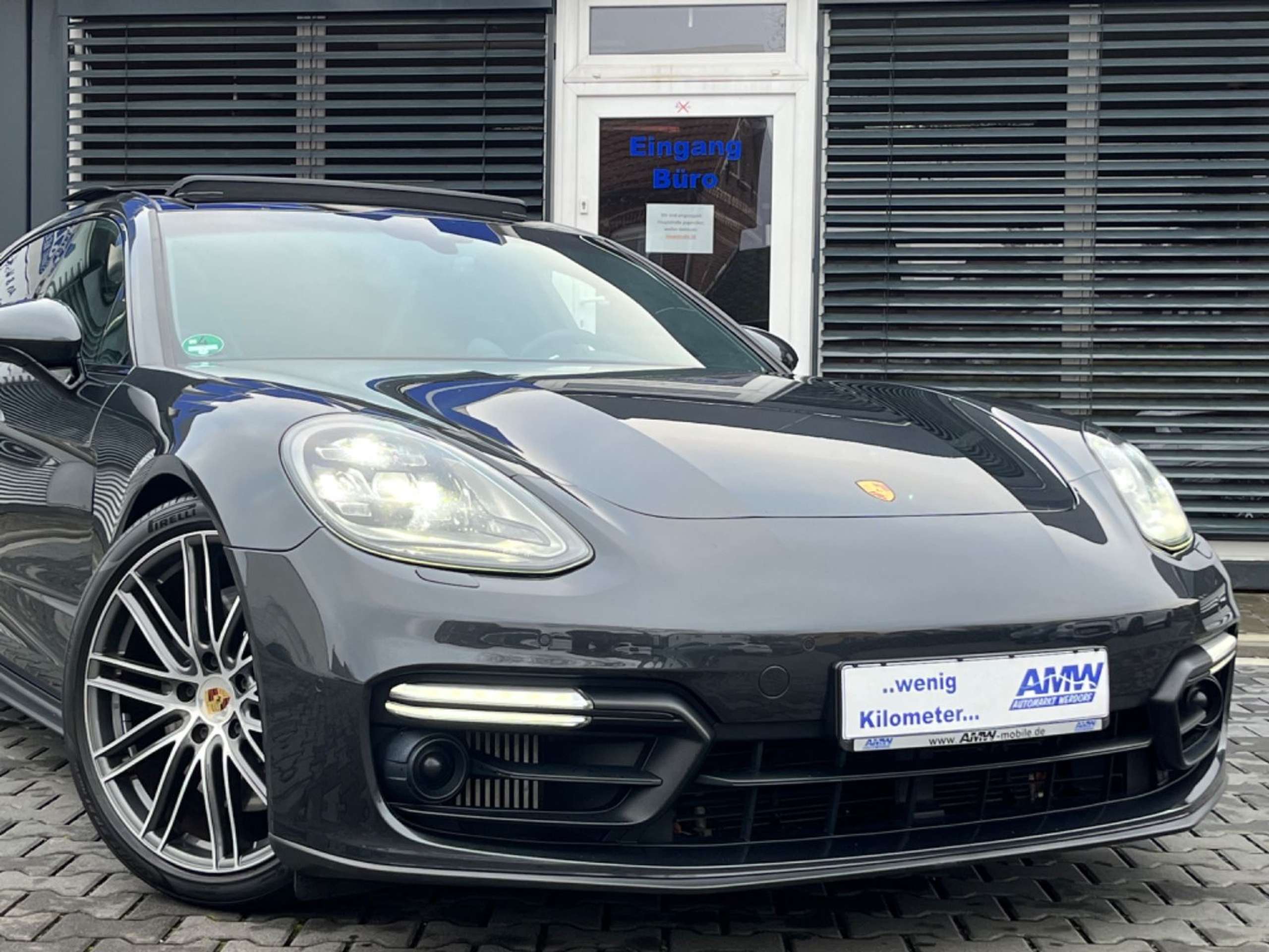 Porsche - Panamera