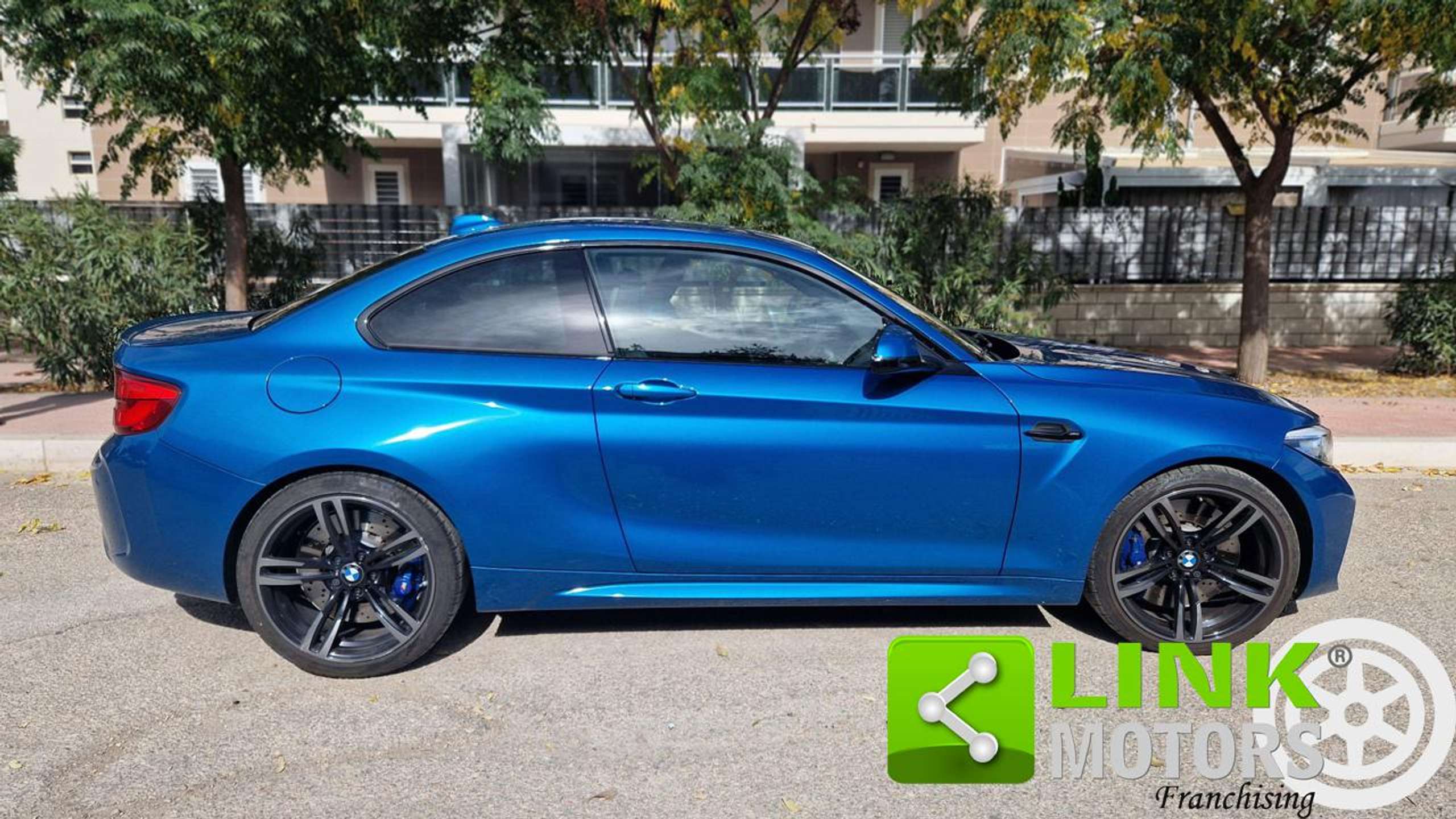 BMW - M2