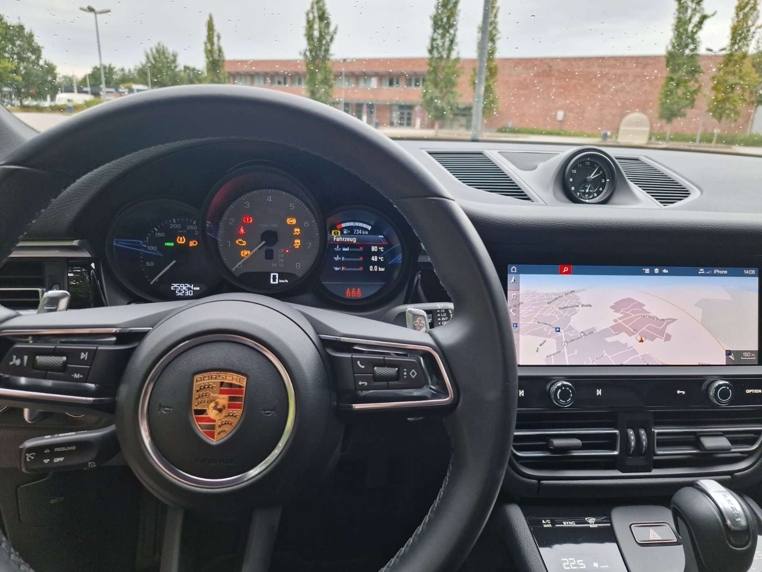 Porsche - Macan