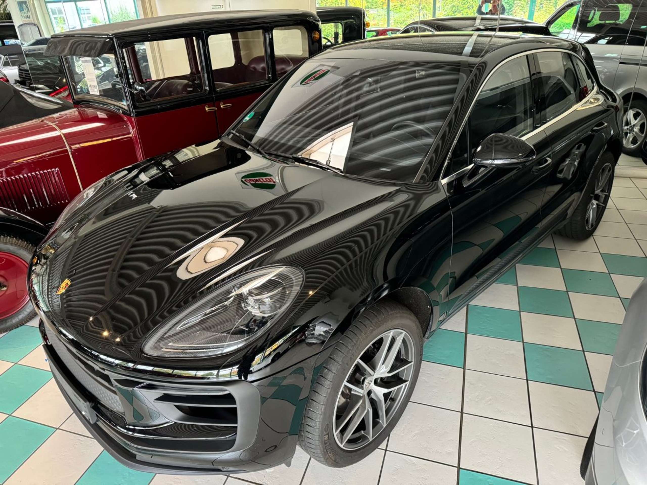 Porsche - Macan