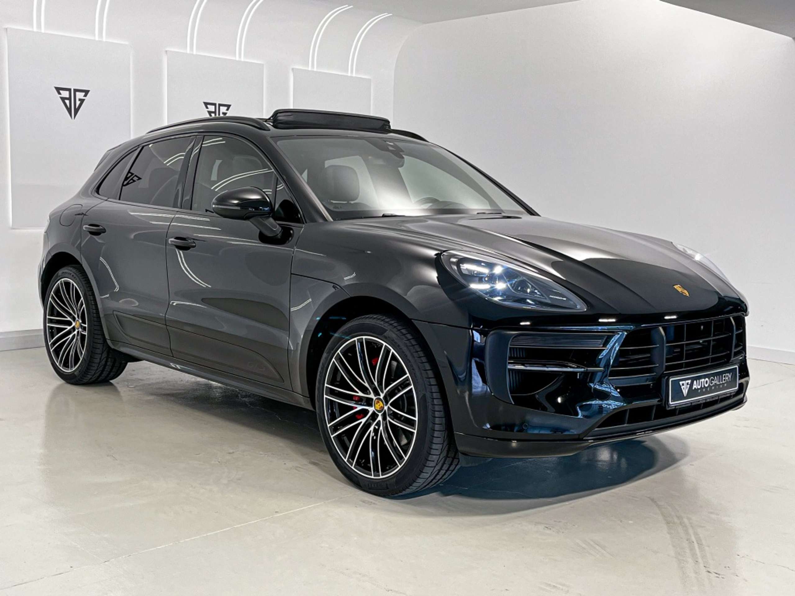 Porsche - Macan