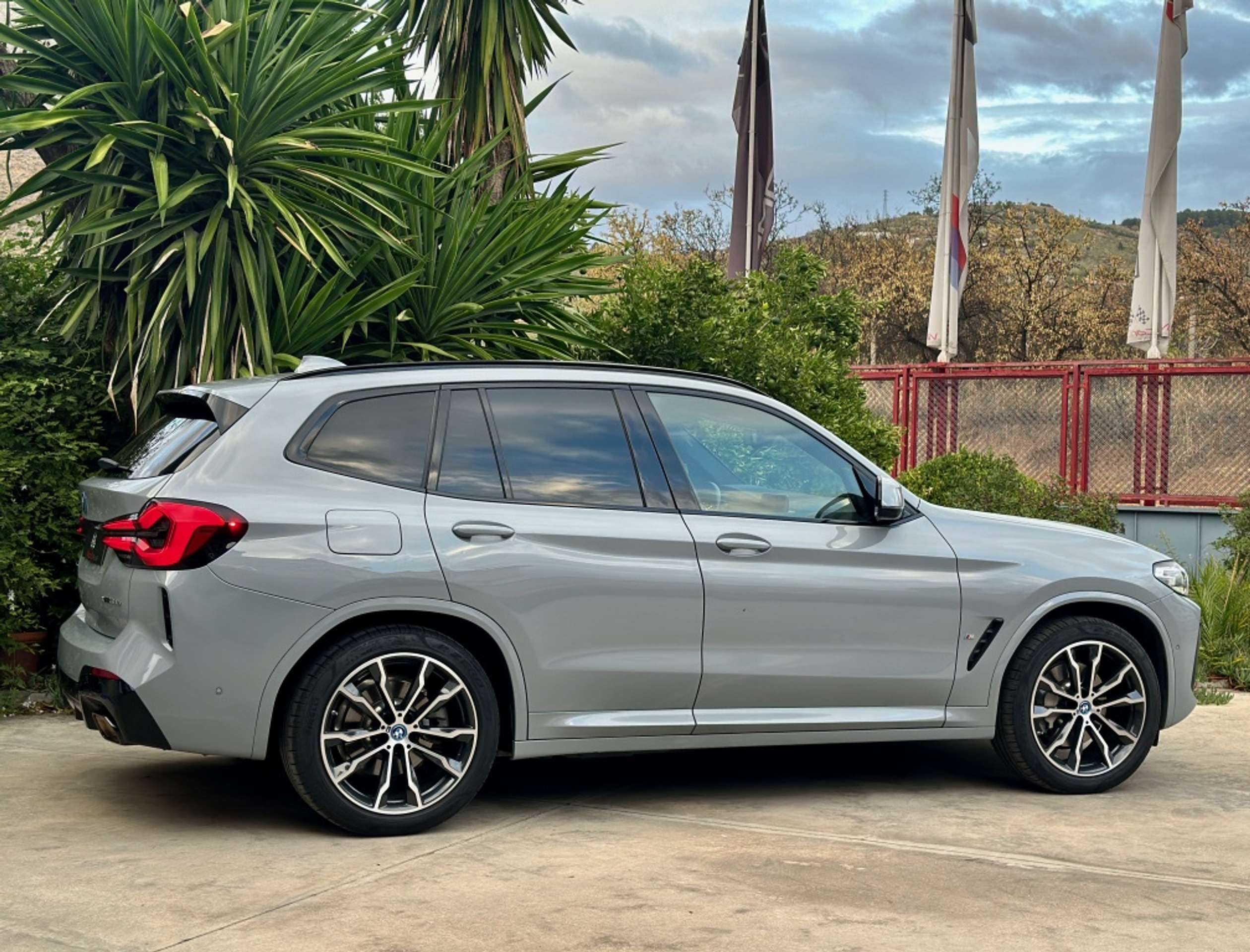 BMW - X3