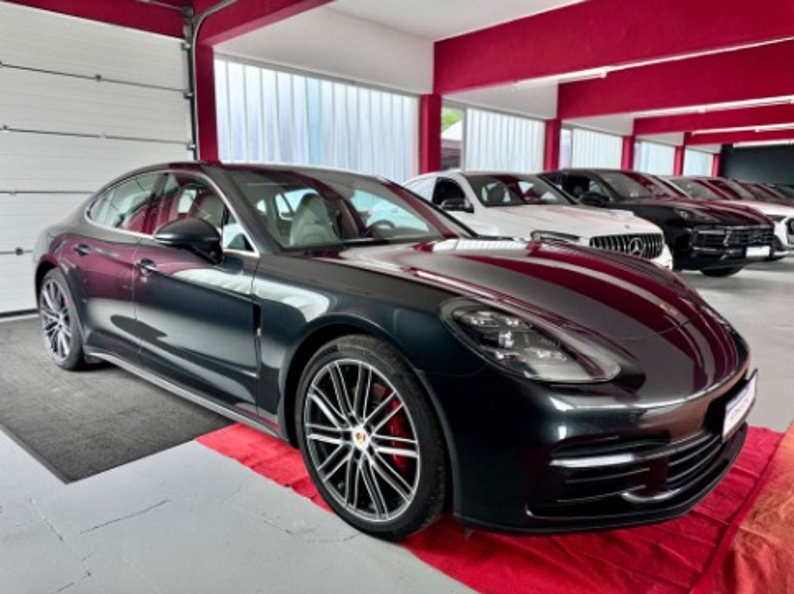 Porsche - Panamera