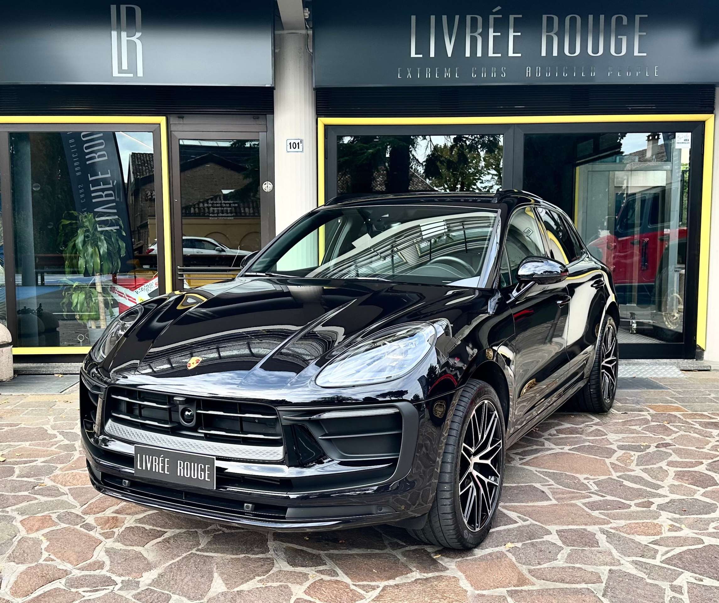 Porsche - Macan