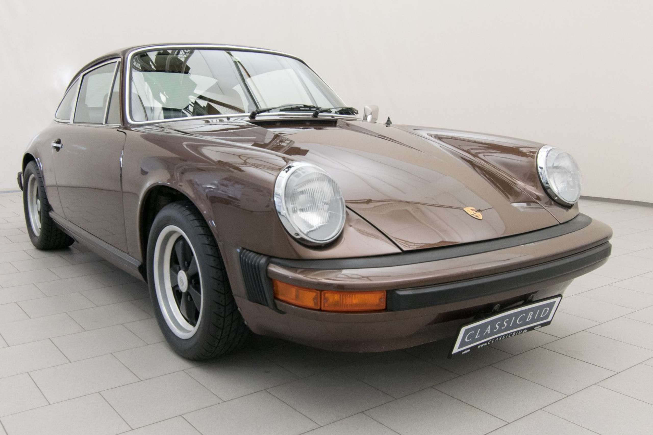 Porsche - 911