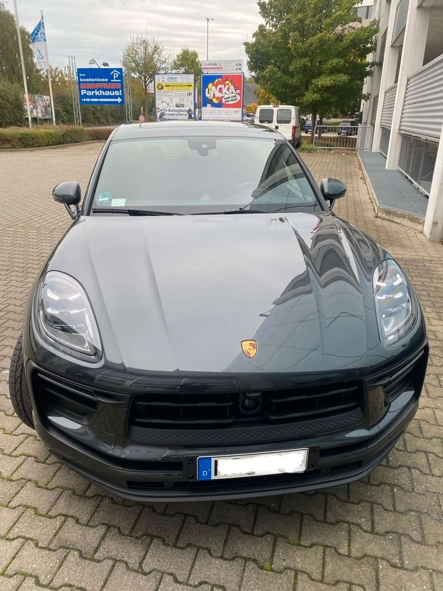 Porsche - Macan