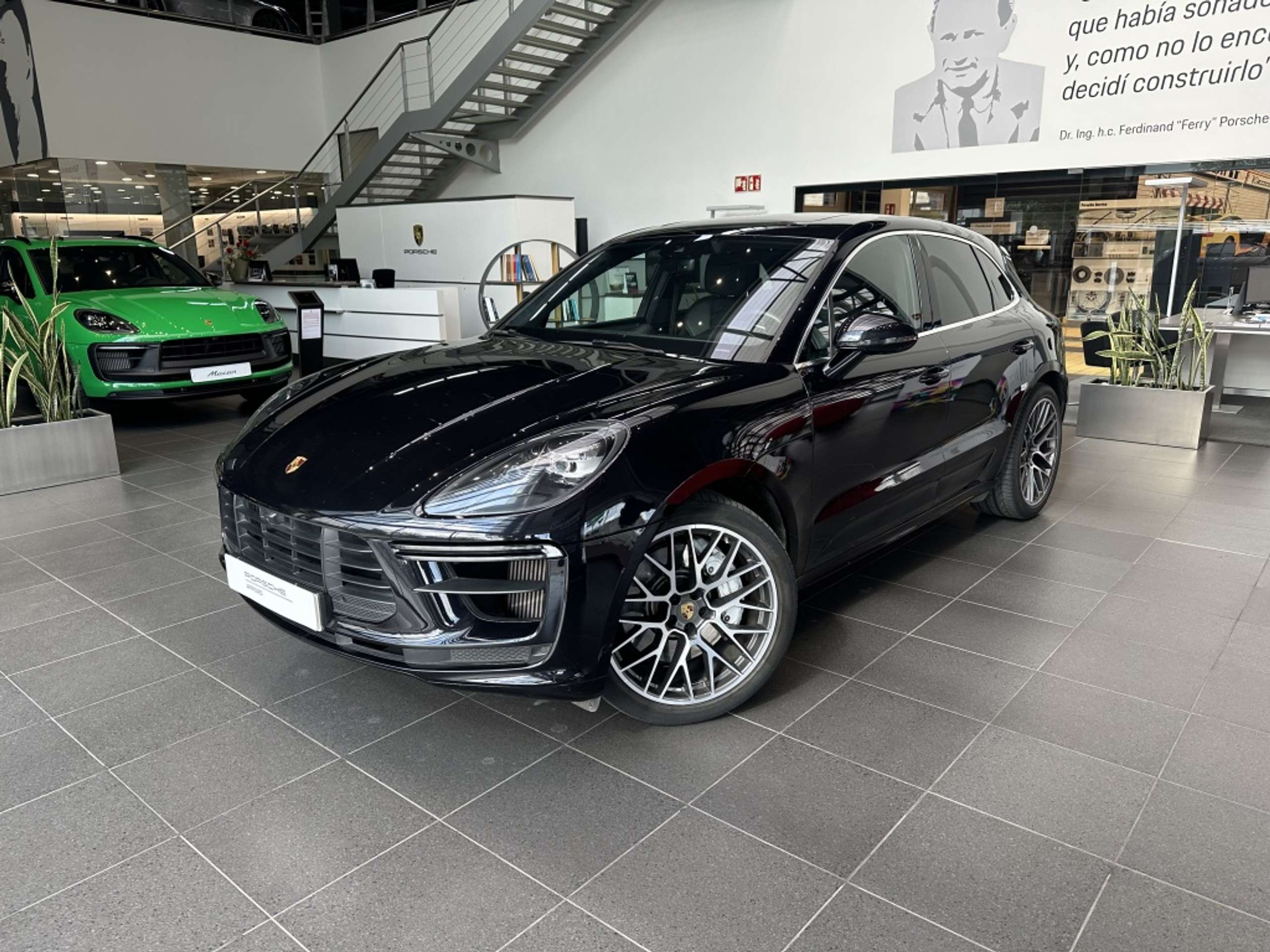 Porsche - Macan