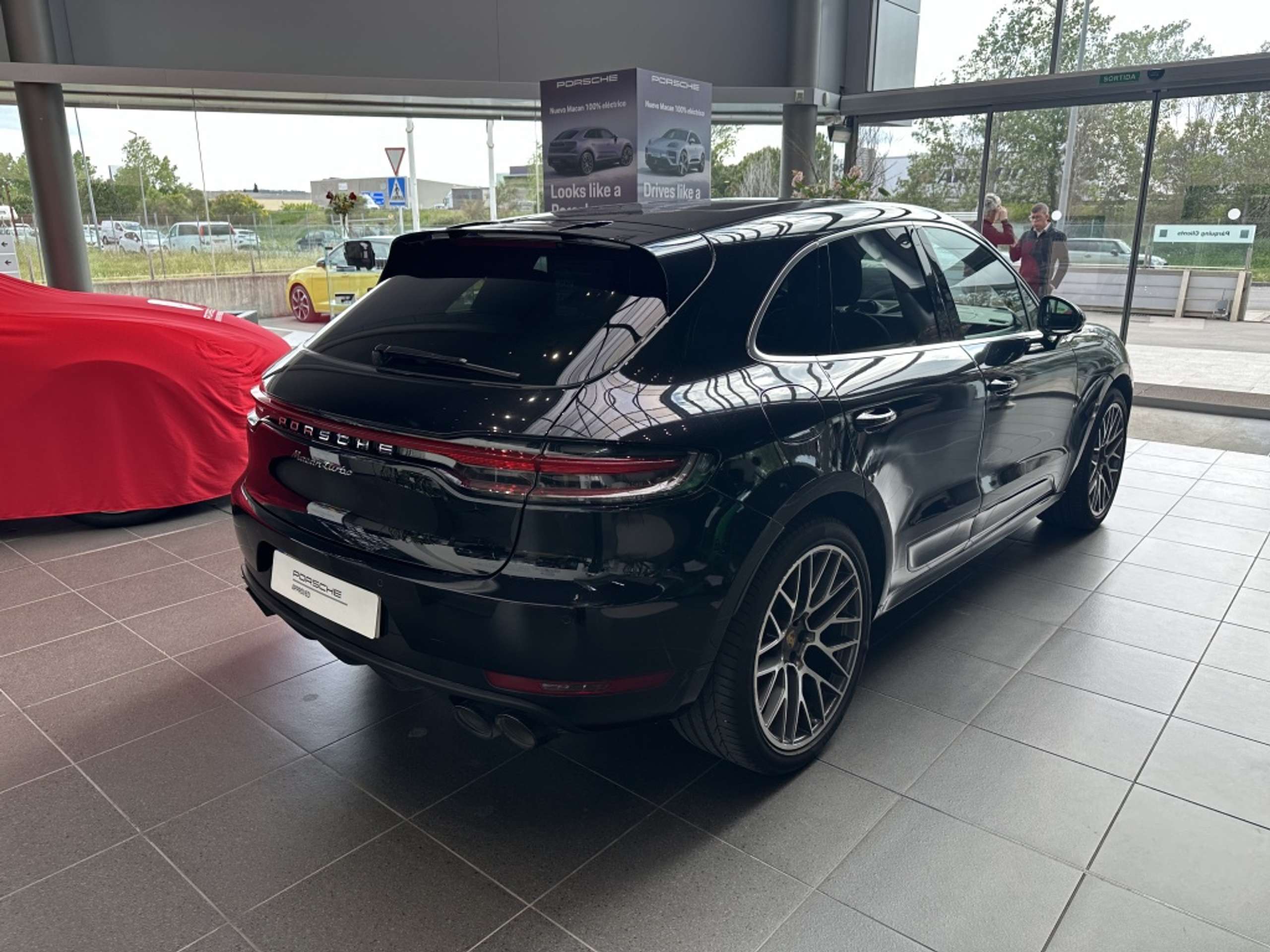 Porsche - Macan