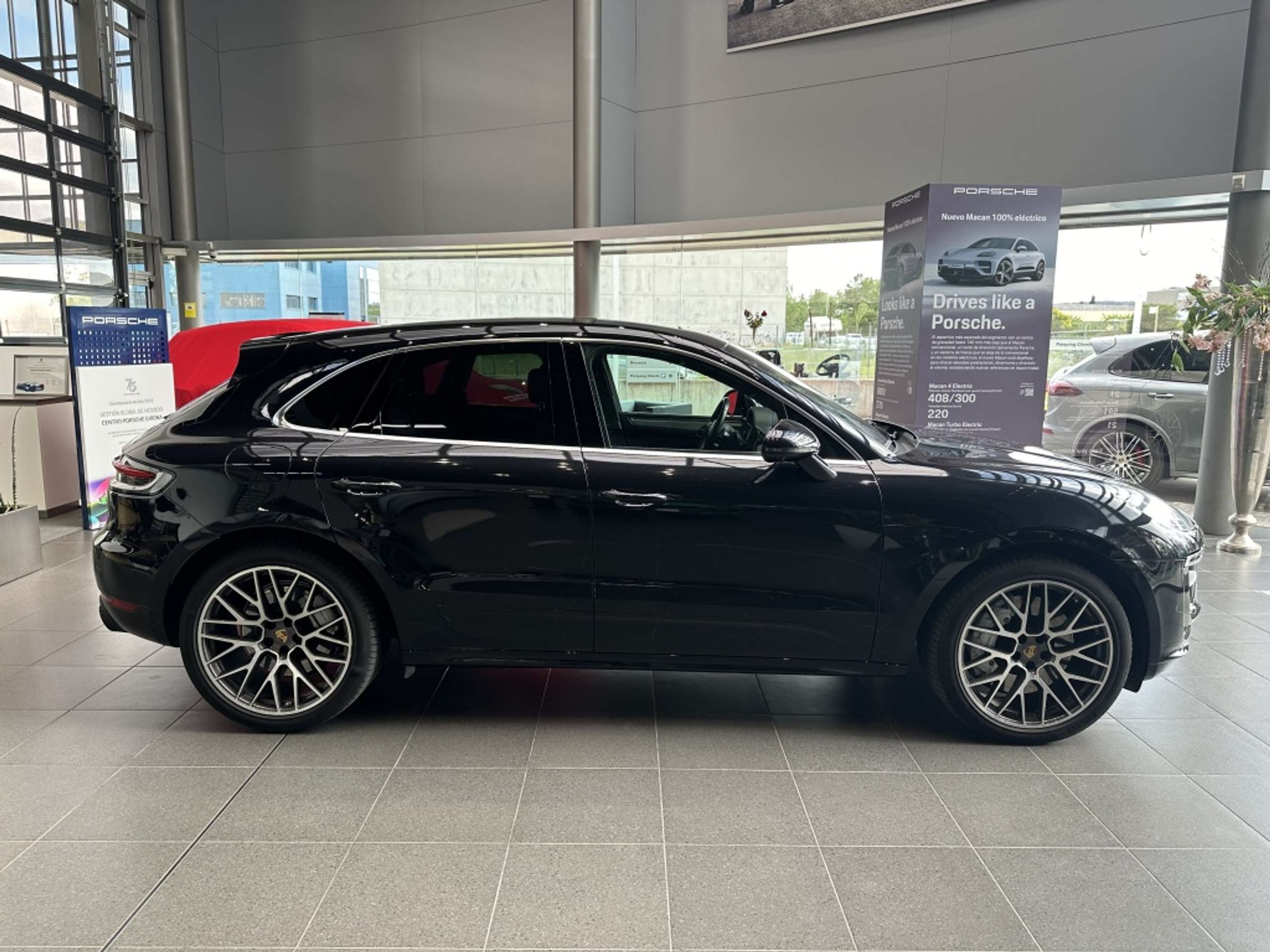 Porsche - Macan