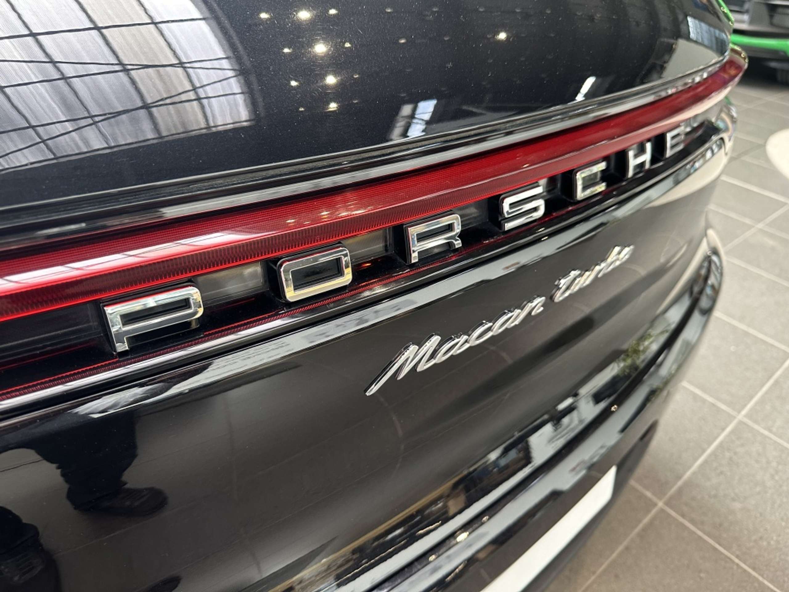 Porsche - Macan