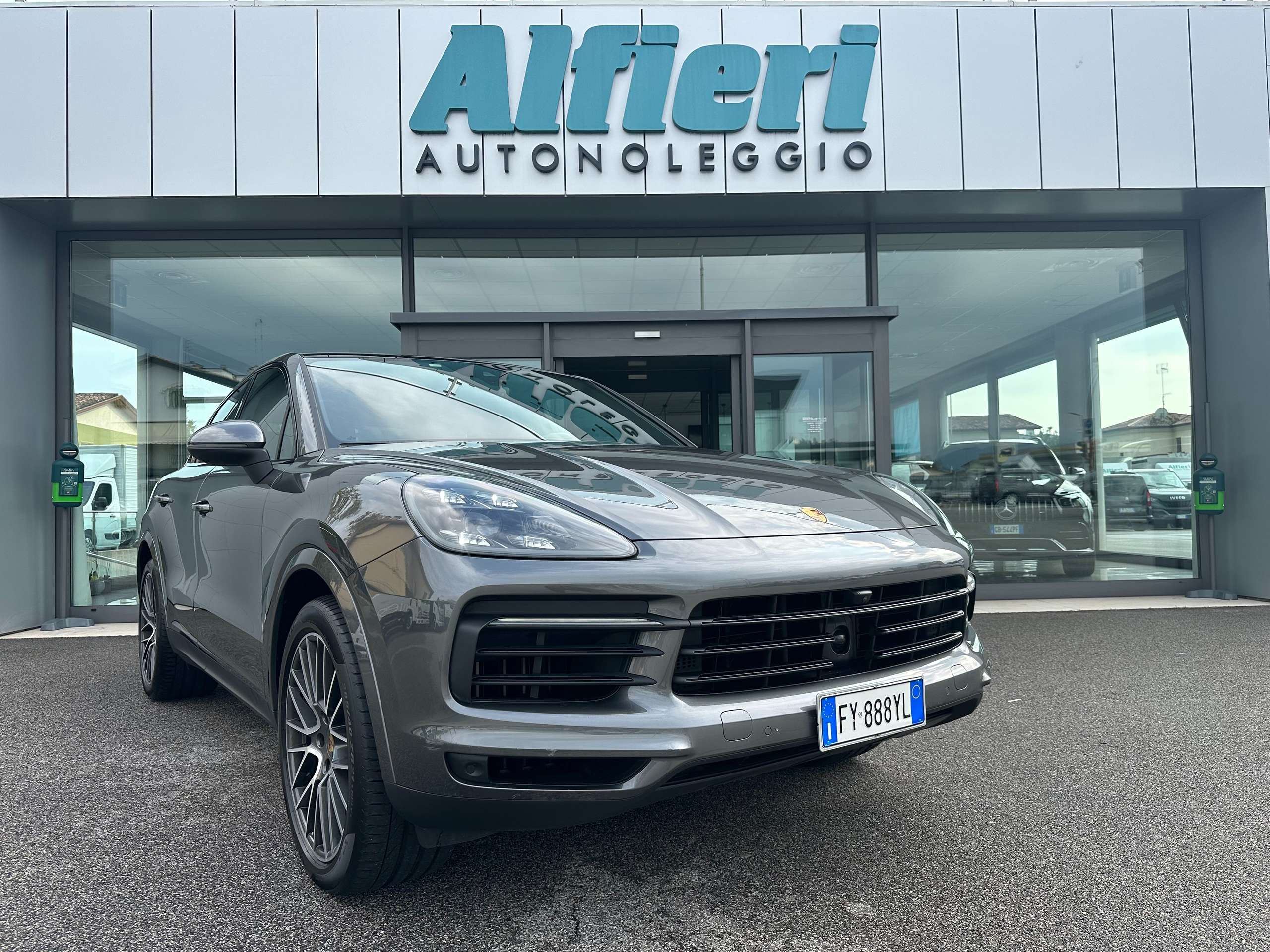 Porsche - Cayenne