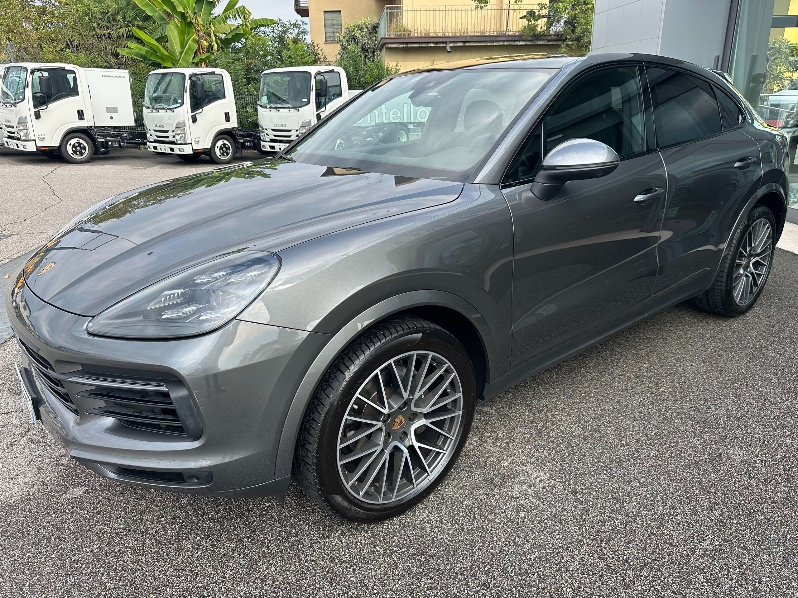 Porsche - Cayenne